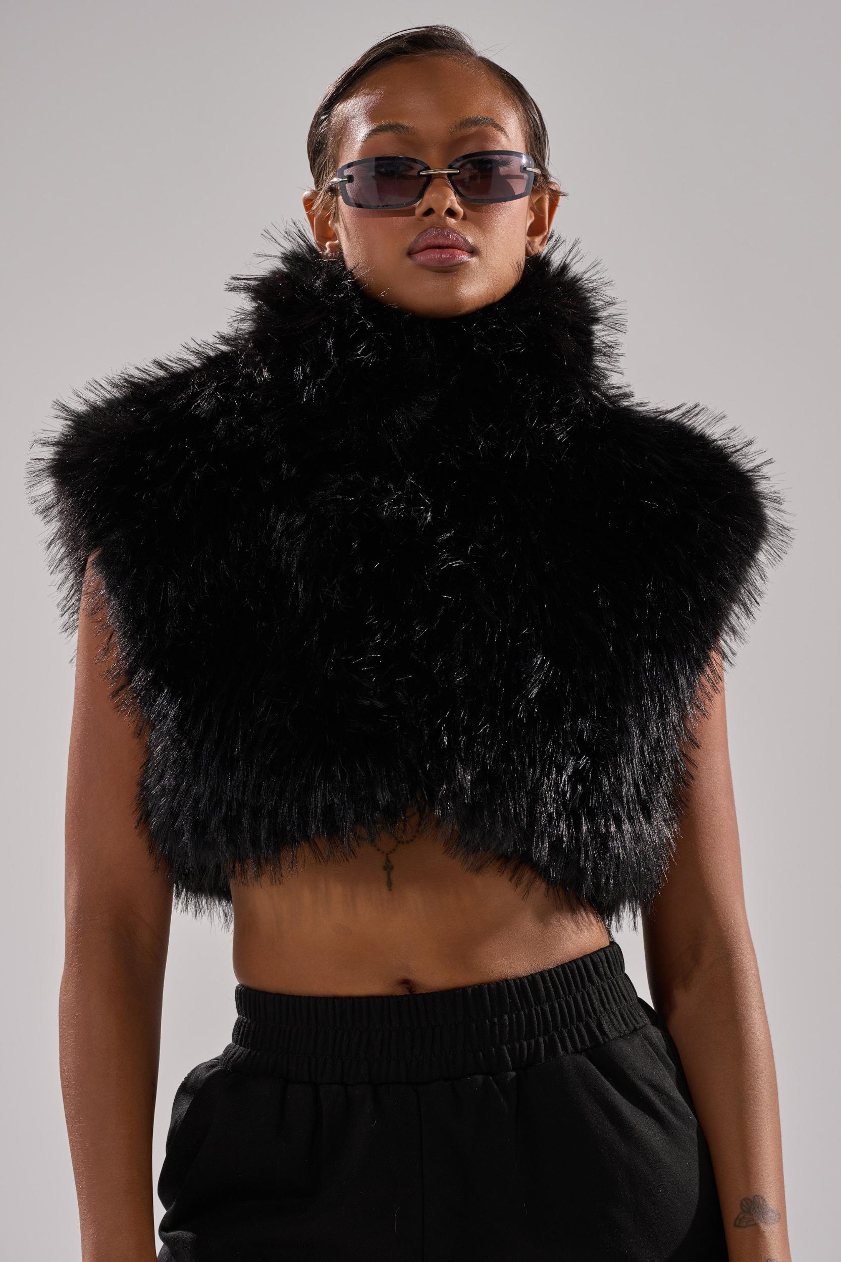 COCO CROPPED FUR VEST IN BLACK Product Image