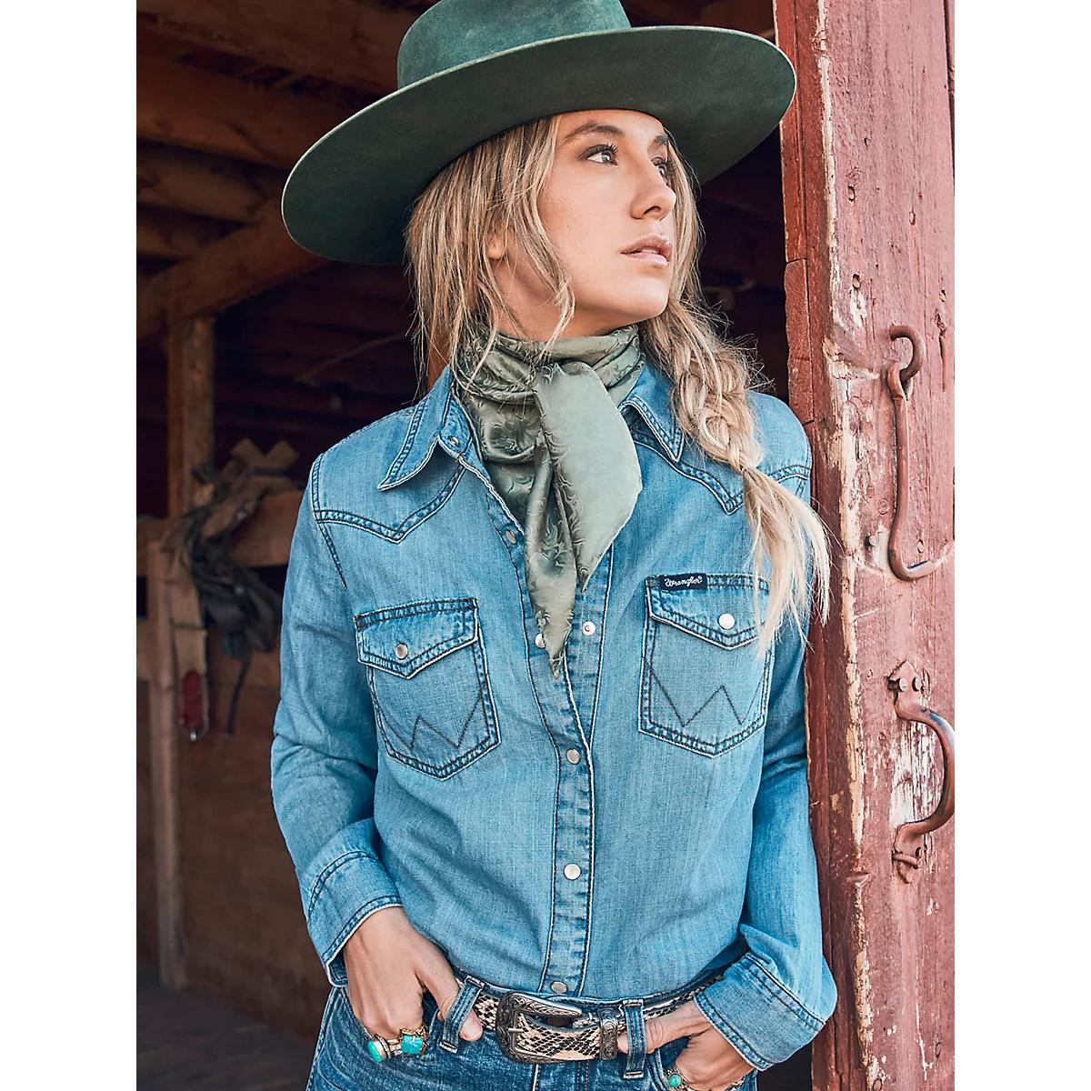 Women's Long Sleeve Western Snap Denim Shirt in Mid Denim Product Image