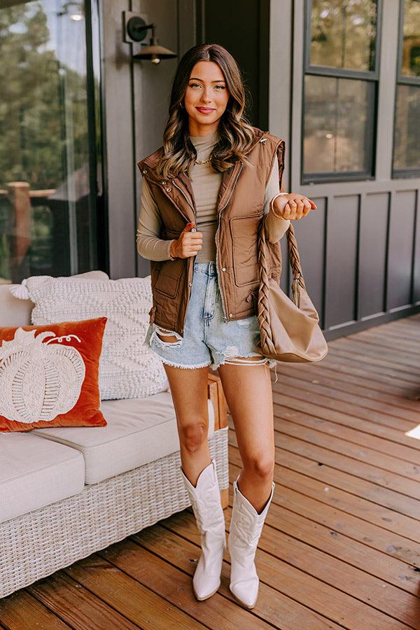 Scenic Hike Quilted Vest in Chocolate Product Image