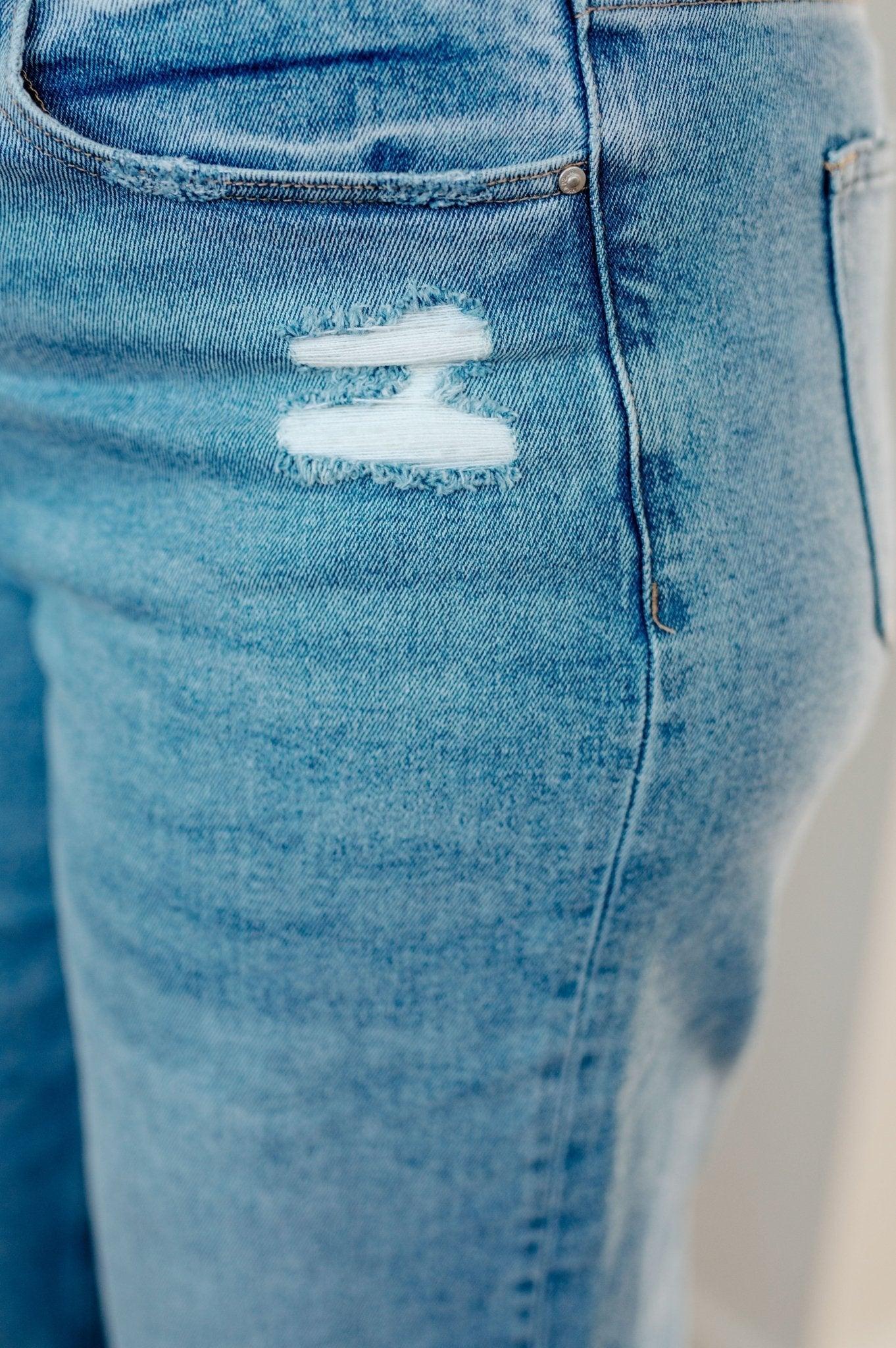 Rose High Rise 90's Straight Jeans in Dark Wash (Online Exclusive) Product Image