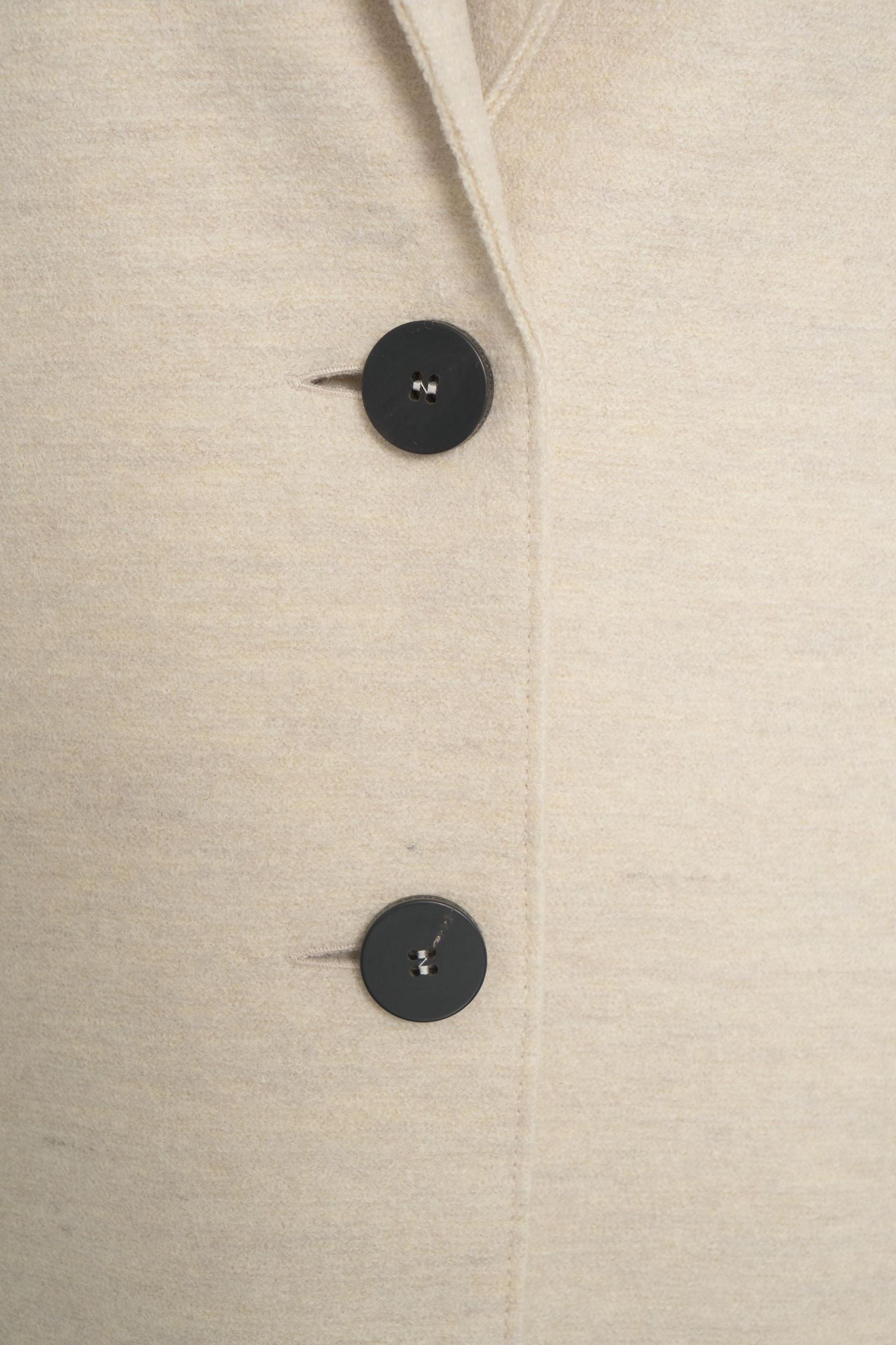 Virgin wool coat Product Image