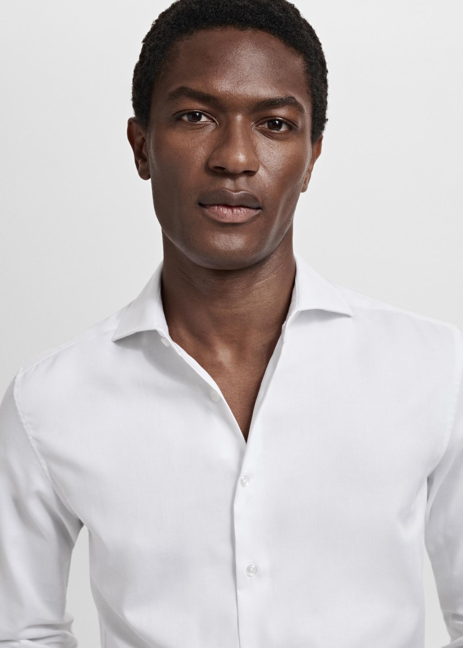 100% cotton slim-fit suit shirt - Men | MANGO USA Product Image