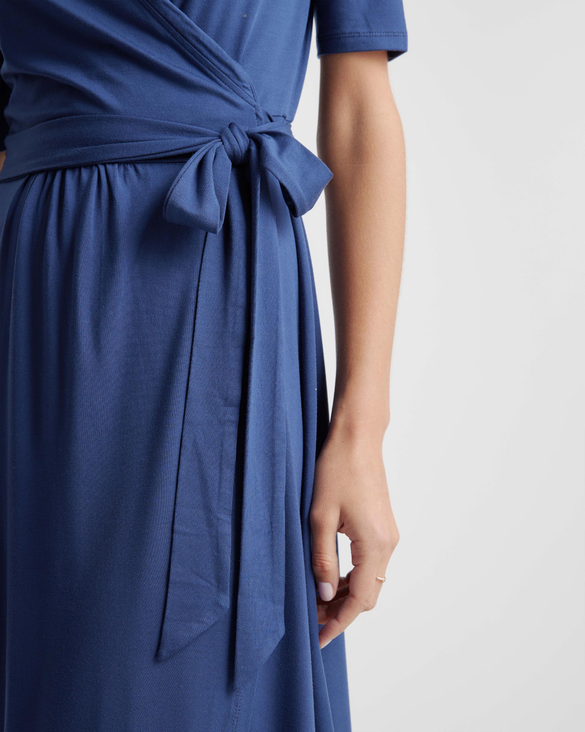 Quince | Women's Tencel Jersey Midi Wrap Dress Size XS Product Image