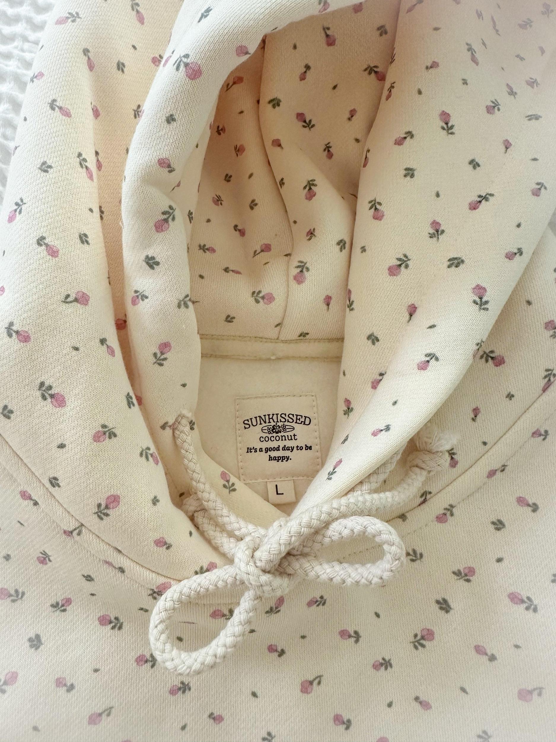 Toasted Cream Roses Embroider Hoodie Product Image