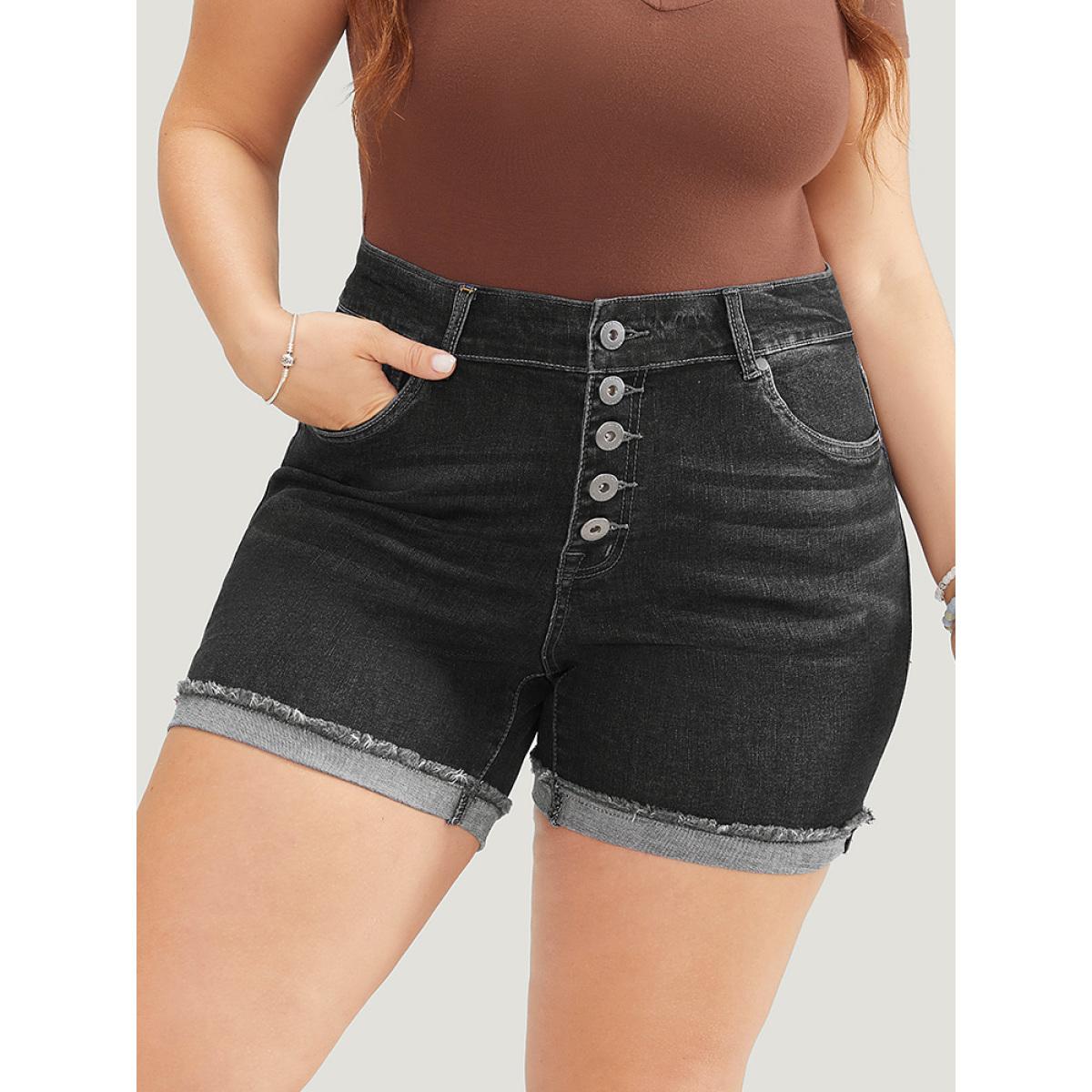 Plus Size Skinny Very Stretchy Dark Wash Single Breasted Denim Shorts Women DarkGray High stretch Dailywear Pocket Casual Denim Shorts BloomChic 22/3X Product Image