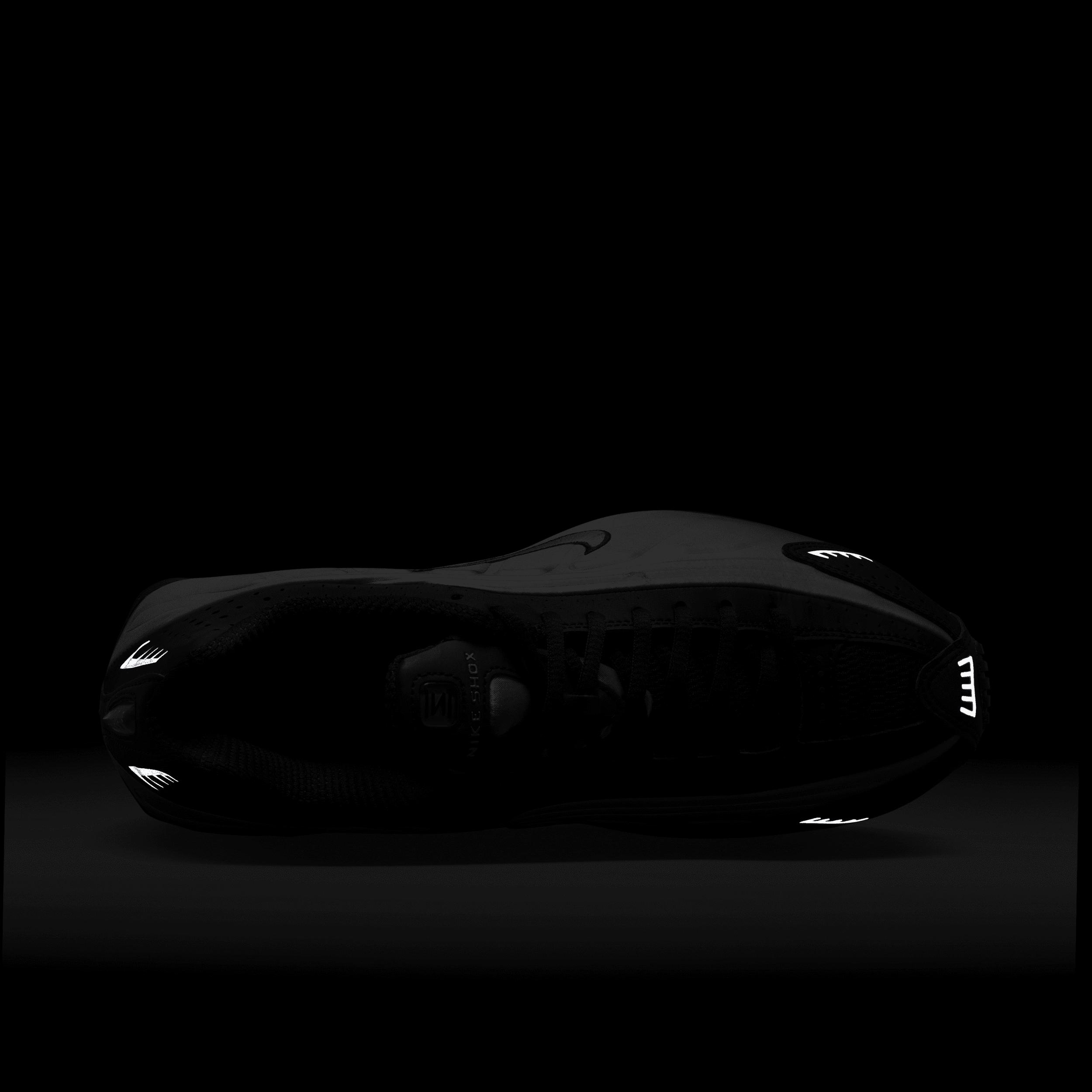 Womens Nike Shox R4 Casual Shoes Product Image