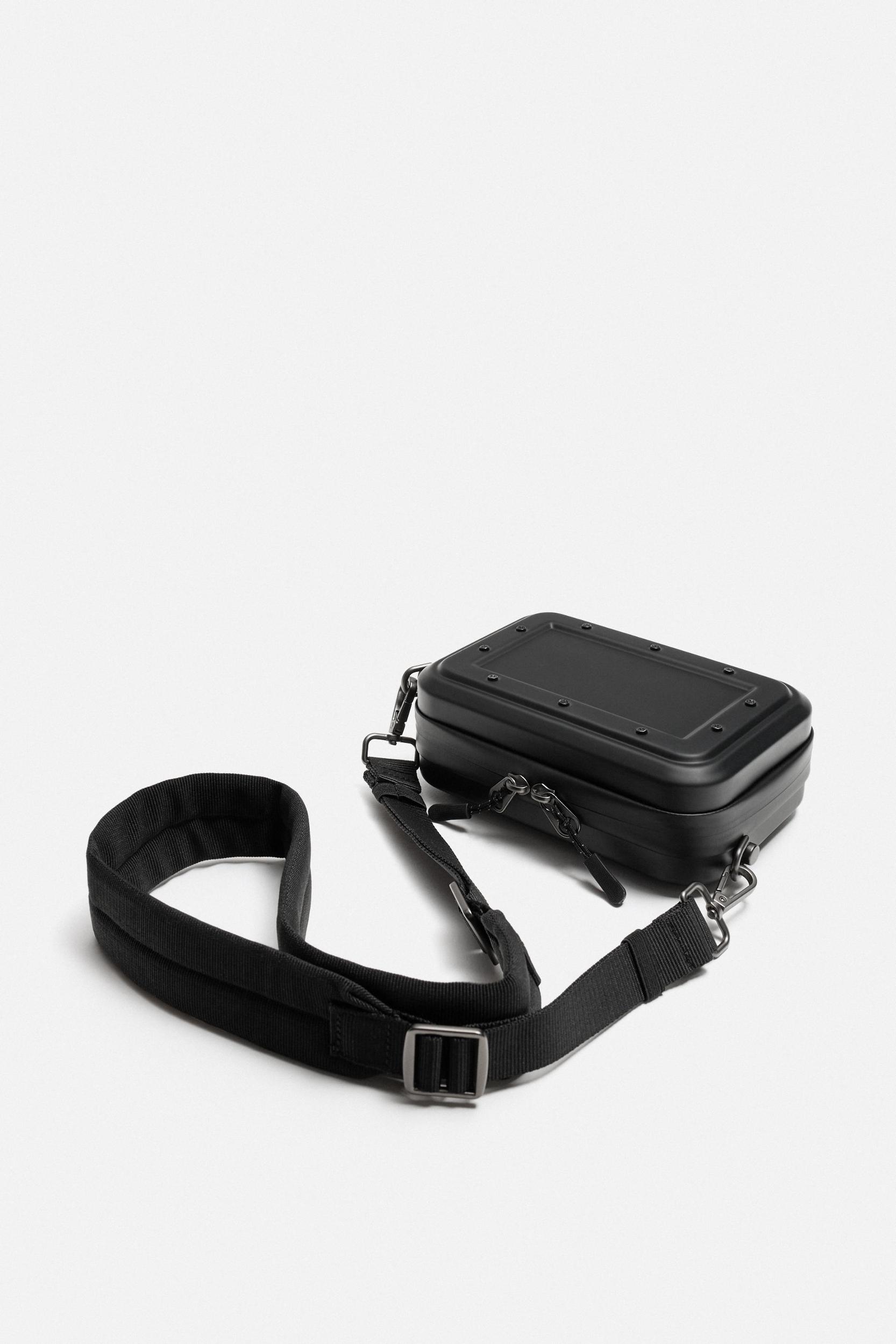 BOX CROSSBODY BAG Product Image