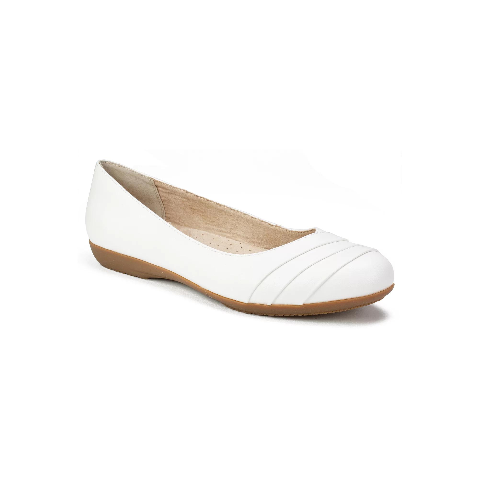 Cliffs by White Mountain Clara Women's Ballet Flats,  Product Image