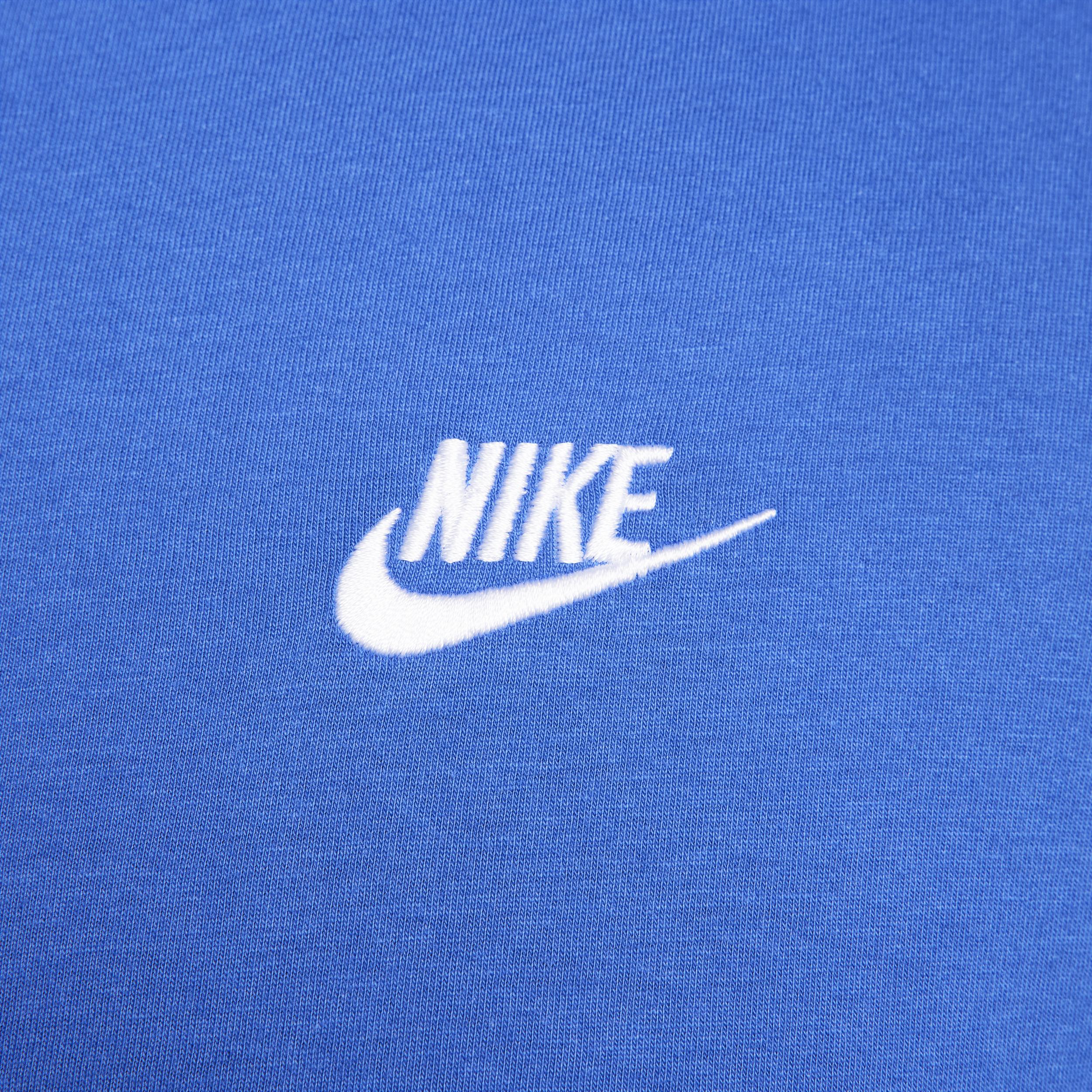 Mens Nike Sportswear Club T-Shirt | AR4997-480 Product Image