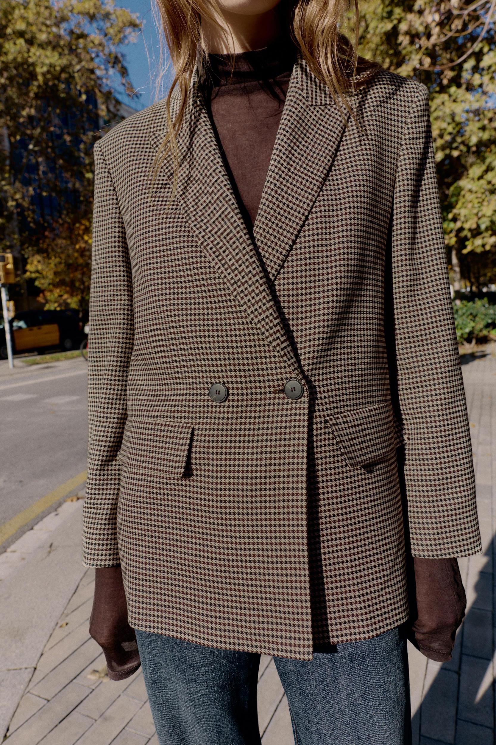 OVERSIZED DOUBLE-BREASTED BLAZER Product Image