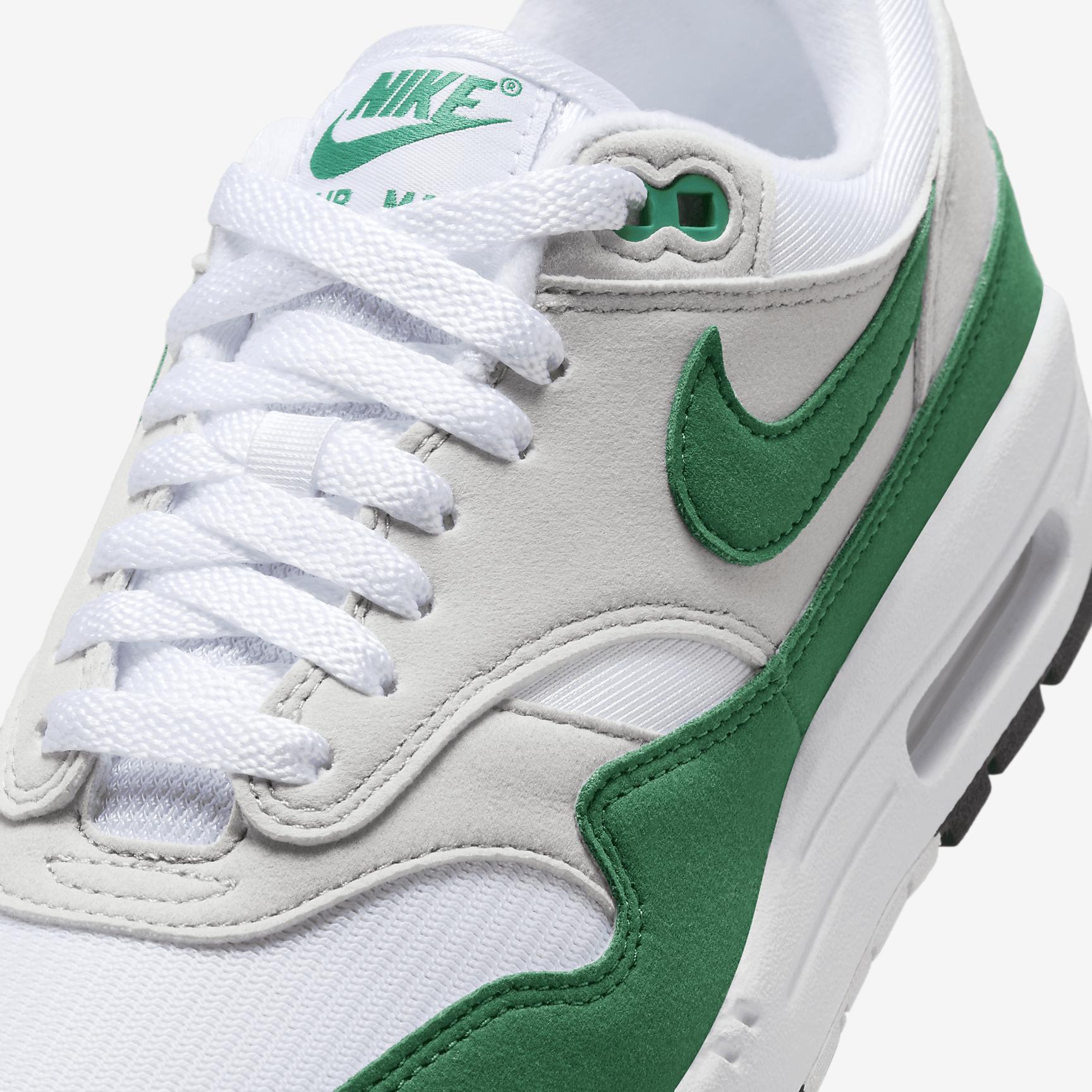 Womens Nike Air Max 1 Casual Shoes Product Image