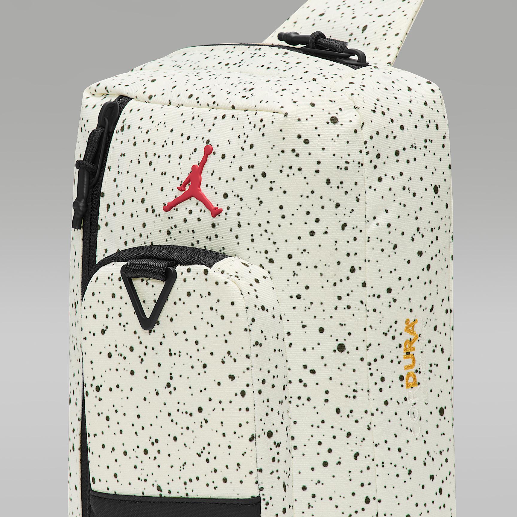 Jordan Collectors Crossbody Bag (3L) Product Image
