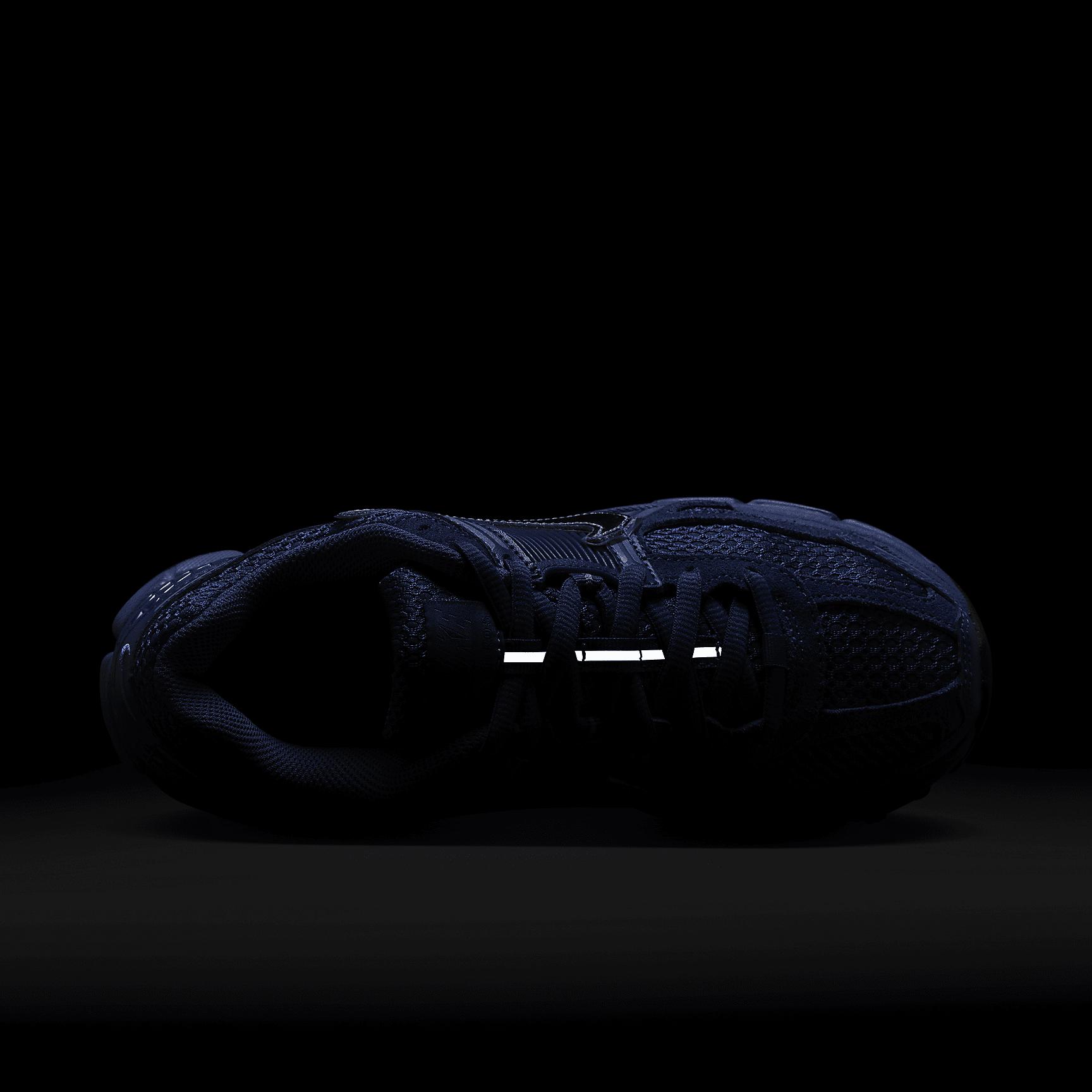 Nike Women's Zoom Vomero 5 Shoes Product Image