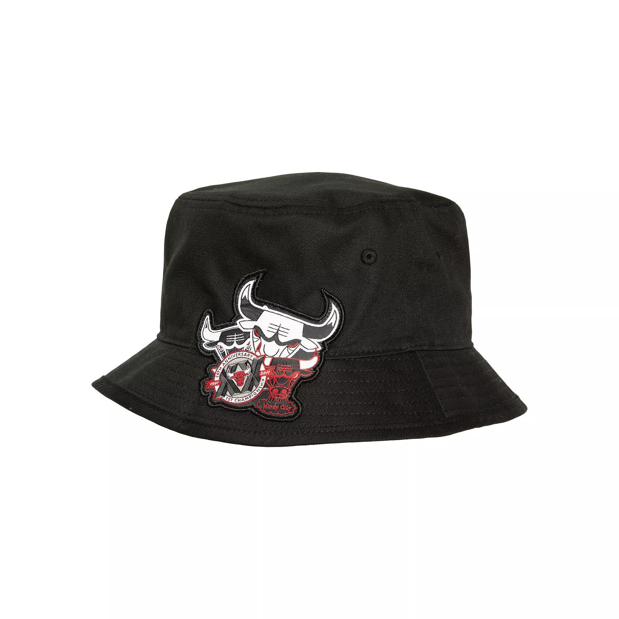 Men's Mitchell & Ness Black Chicago Bulls 20th Anniversary Bucket Hat, Size: Small/Medium Product Image