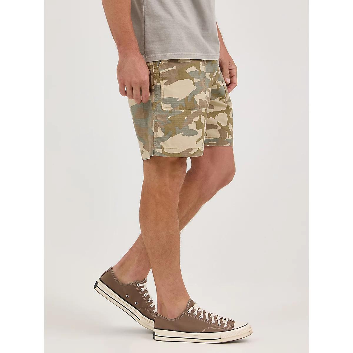 Men's Utility Pull On Short in Jungle Gray Product Image