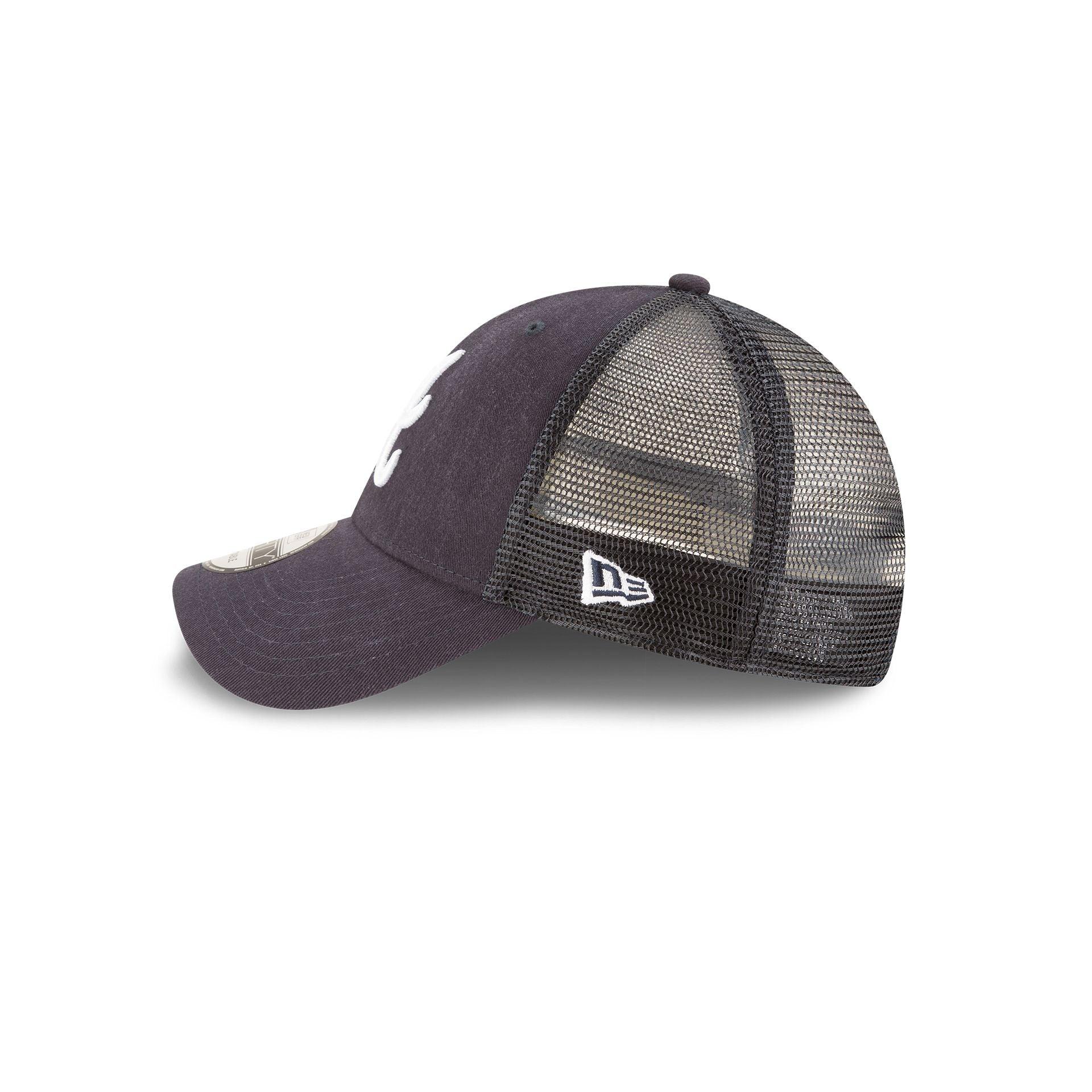 Los Angeles Dodgers 9FORTY Trucker Hat Male Product Image