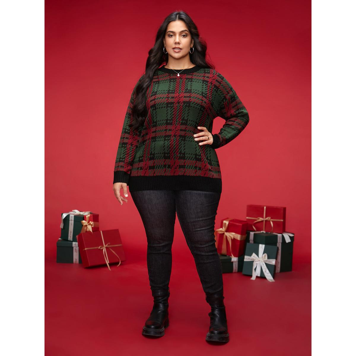 Plus Size Jacquard Plaid Contrast Hemline Pullover DarkGreen Women Casual Loose Long Sleeve Round Neck Everyday Pullovers BloomChic 30/6X Product Image