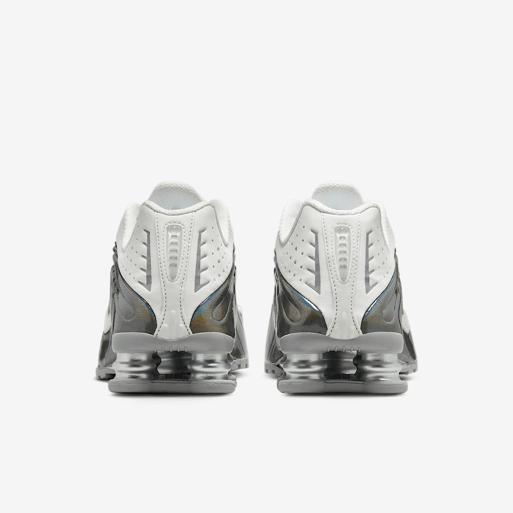 Womens Nike Shox R4 Casual Shoes Product Image