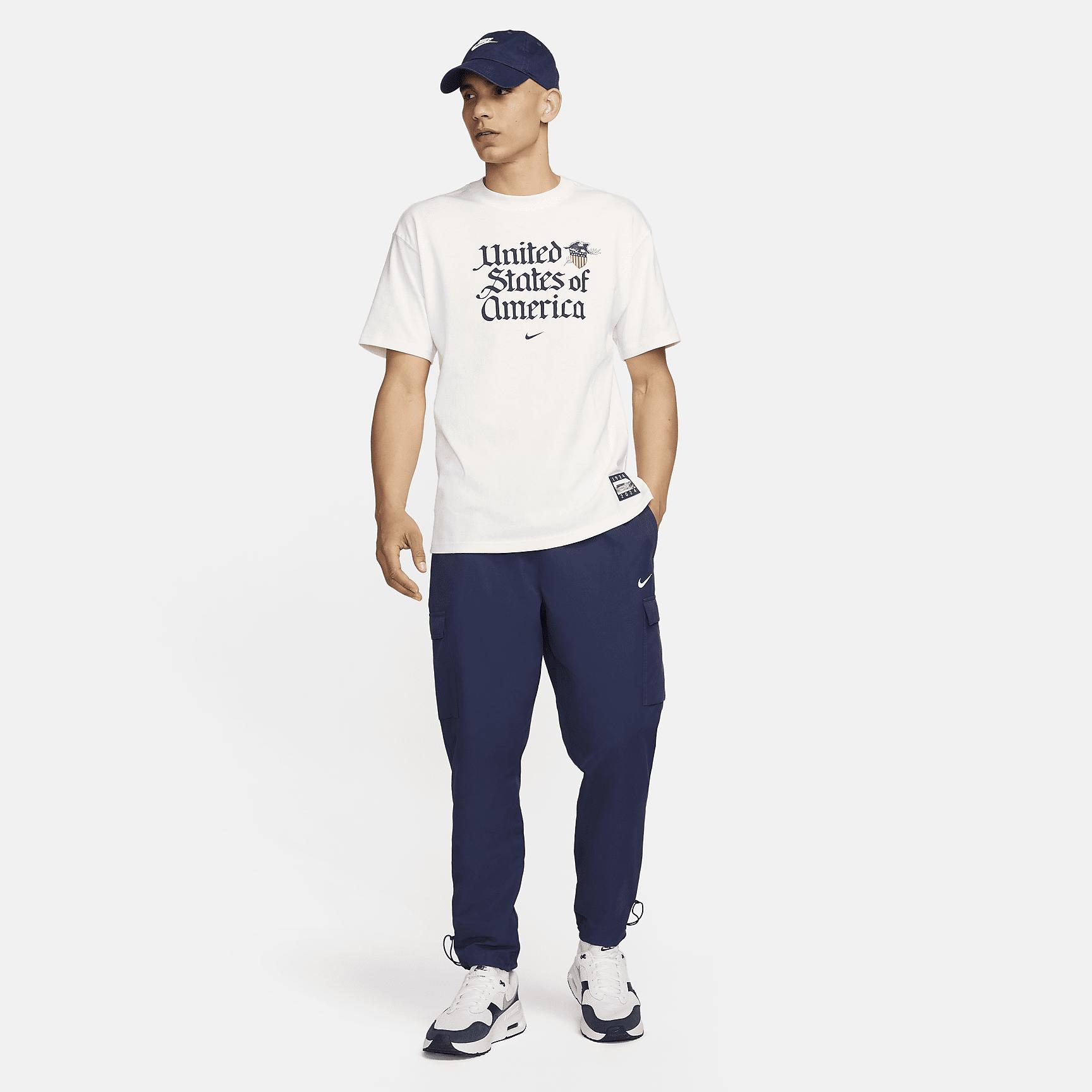 USA Premium Essential Men's Nike T-Shirt Product Image