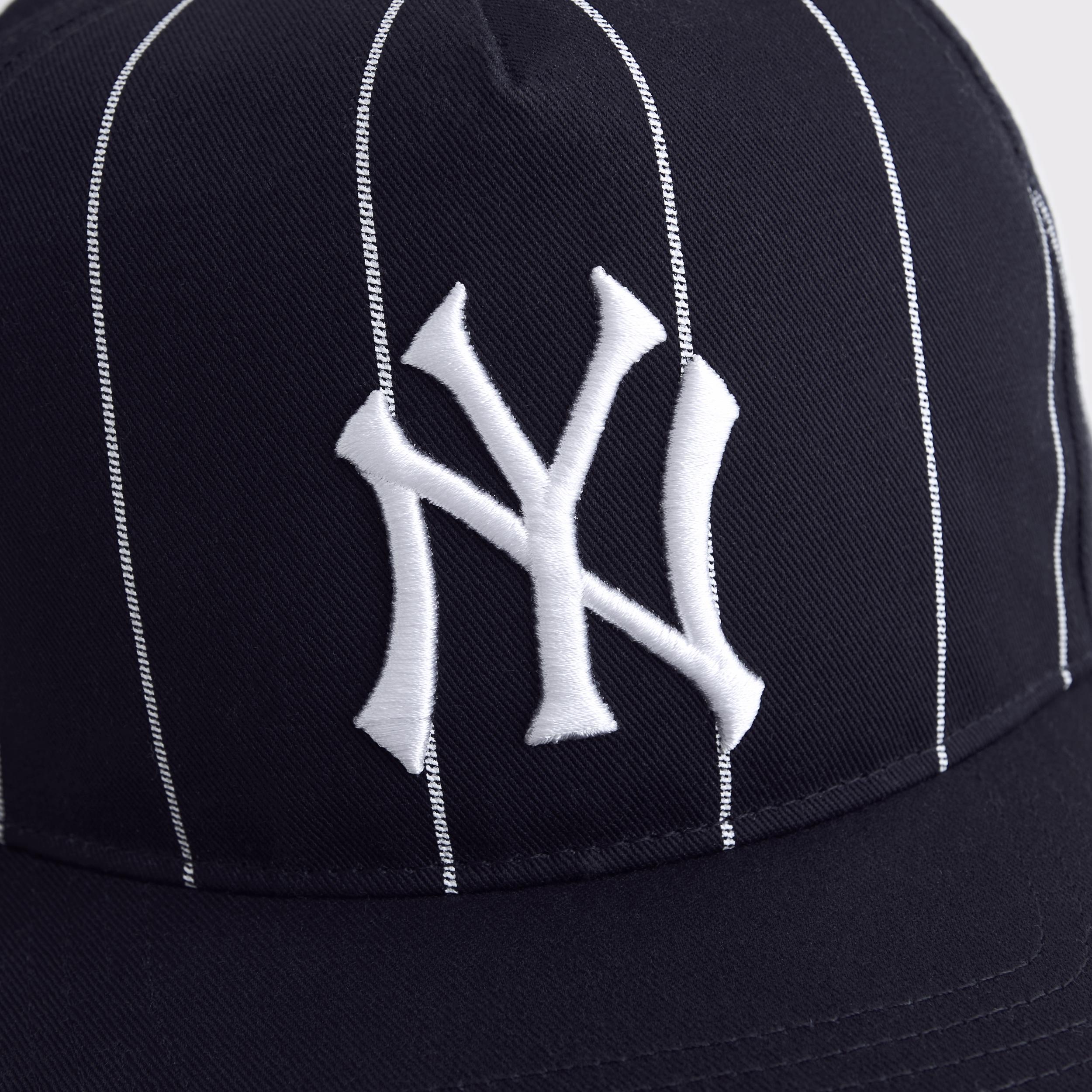 New York Yankees '47 Hitch Cap Product Image