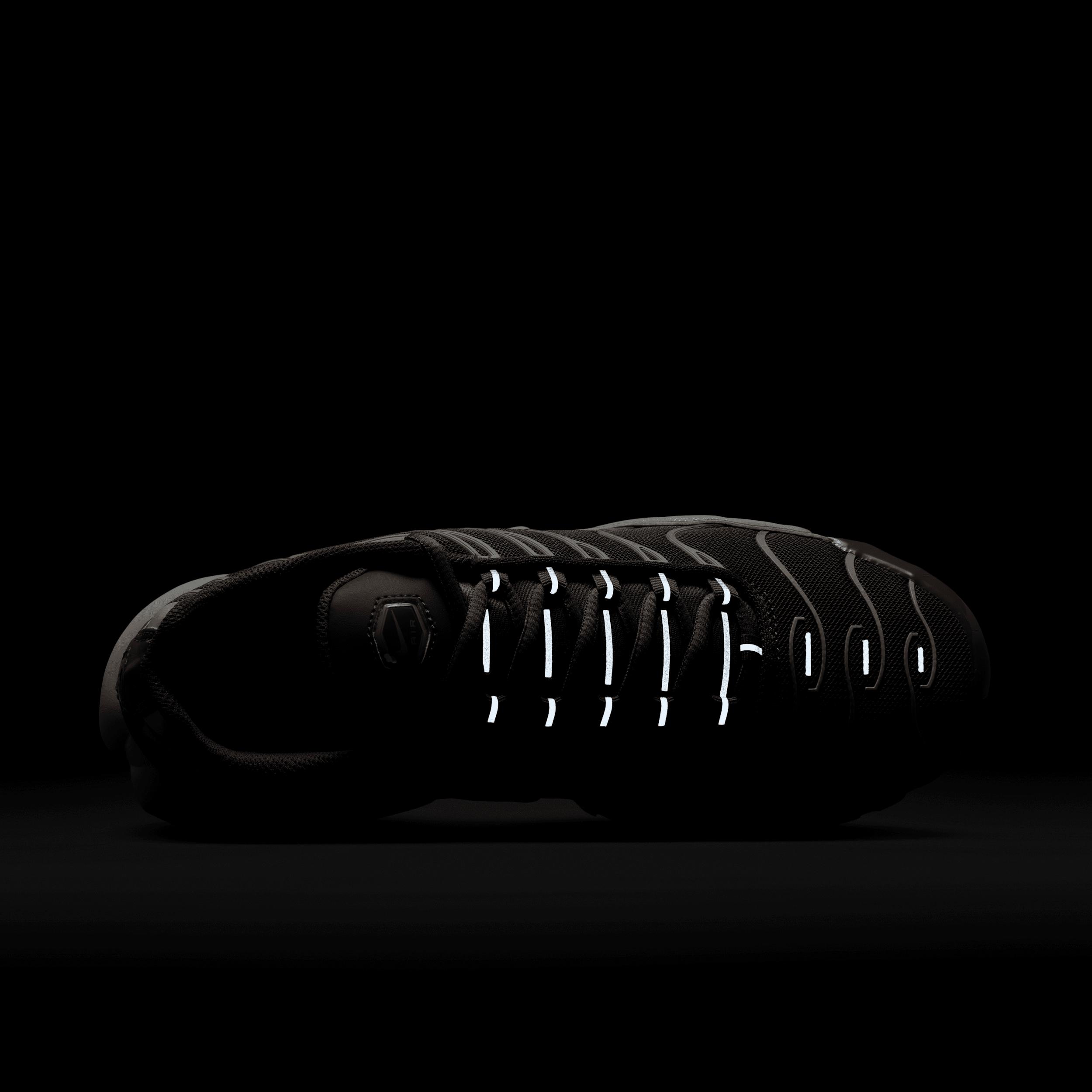 Nike Women's Air Max Plus Shoes Product Image