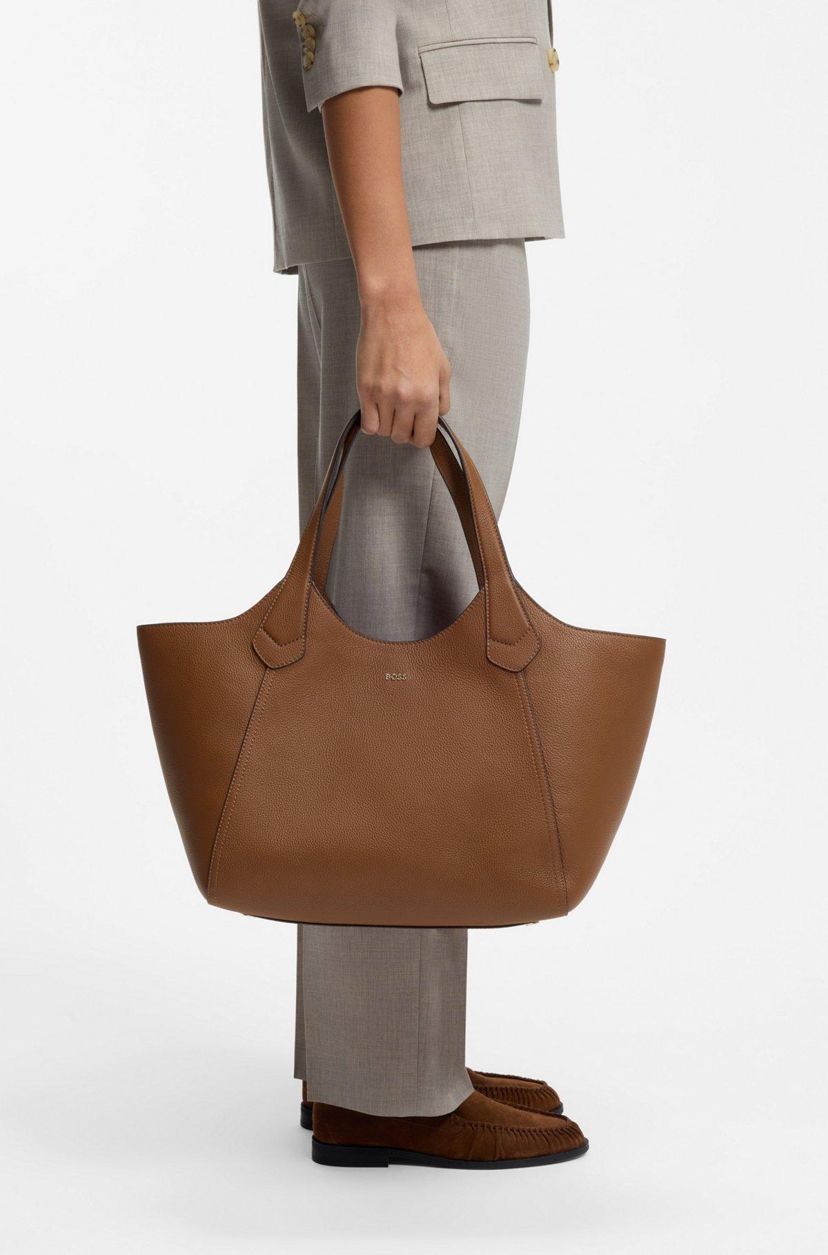Leather tote bag with metallic logo lettering Product Image