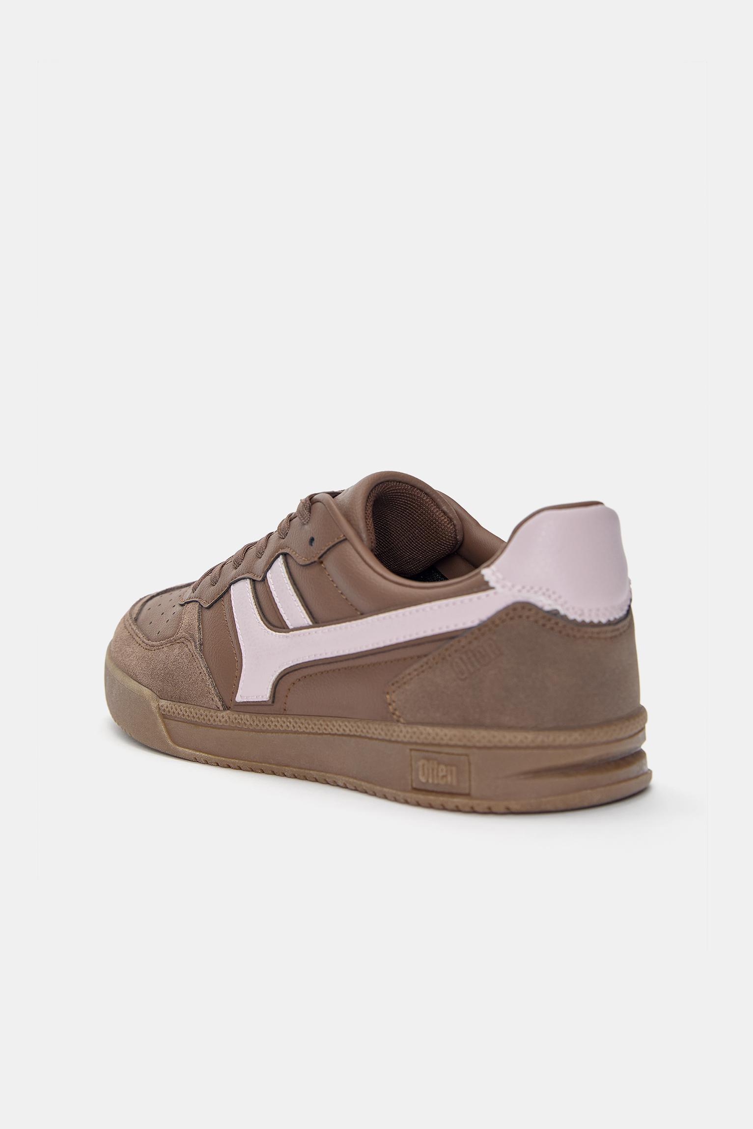 Retro sneakers Product Image