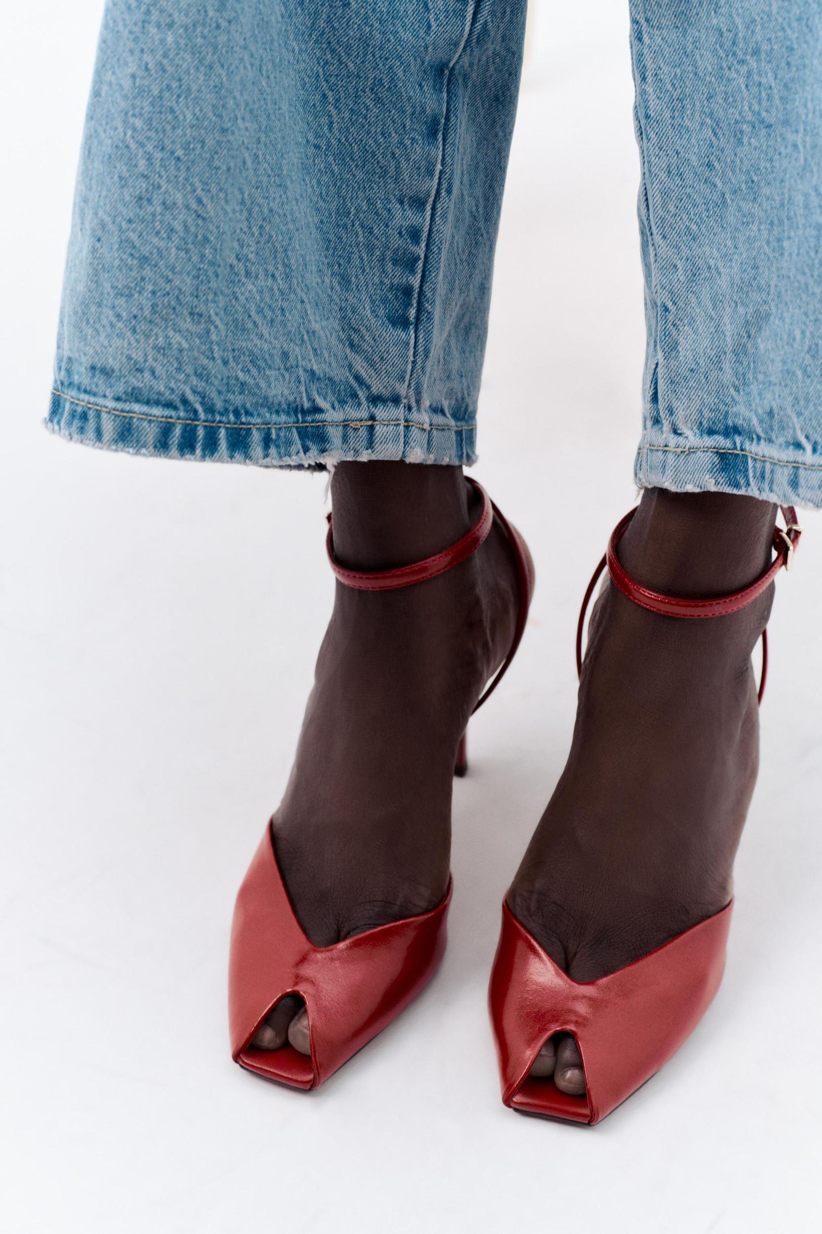 STILETO HEELED ANKLE STRAP SANDALS Product Image