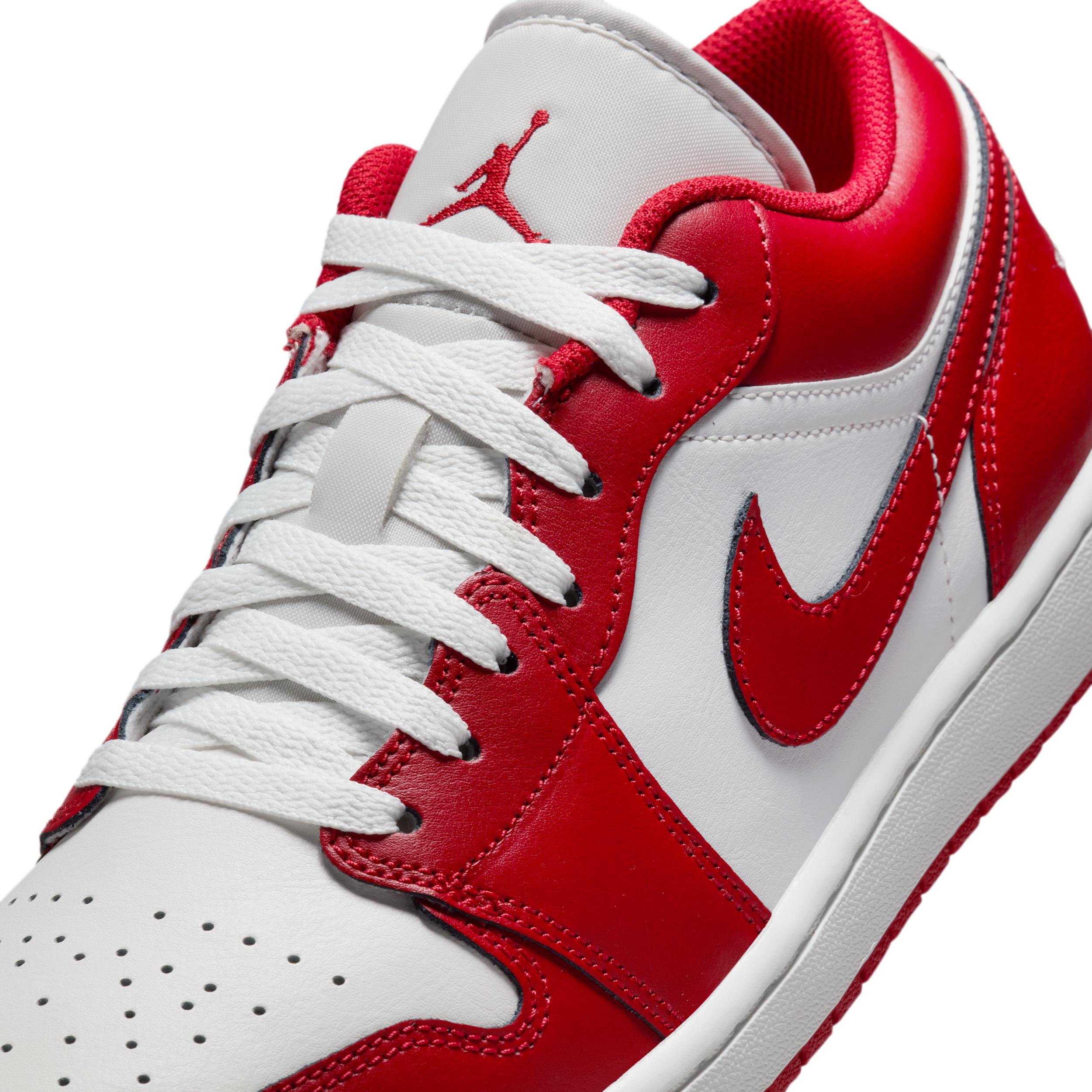 Men's Air Jordan 1 Low Shoes Product Image