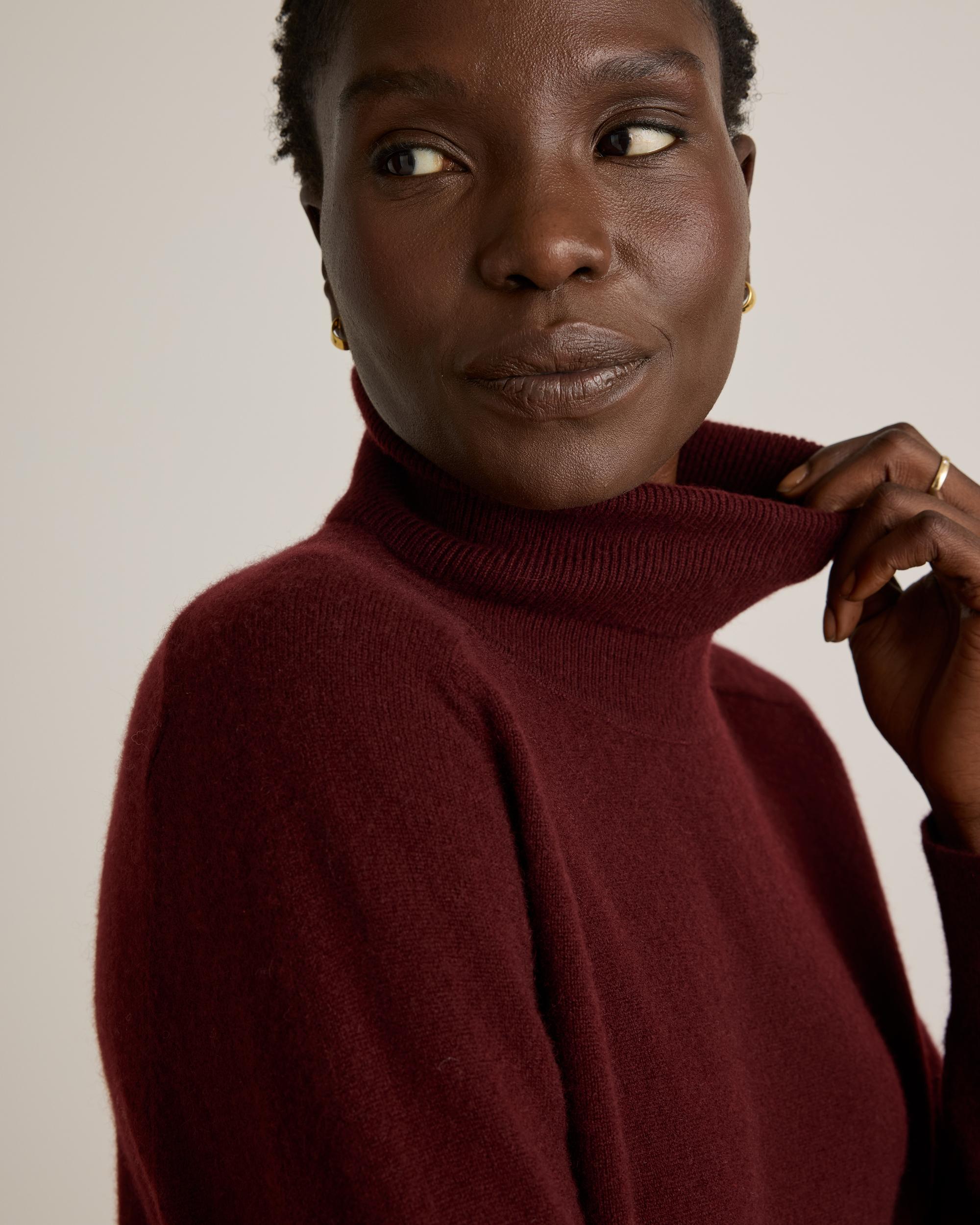 Quince | Women's Mongolian Cashmere Turtleneck Sweater Size XL Product Image