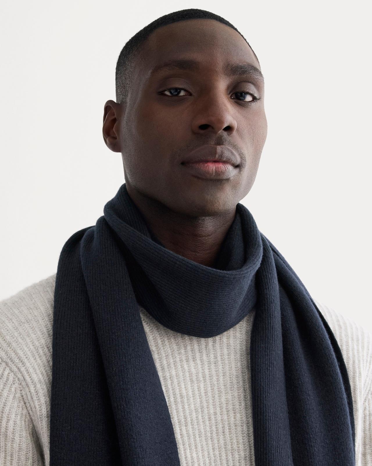 Mens Cabin Scarf by Everlane Product Image