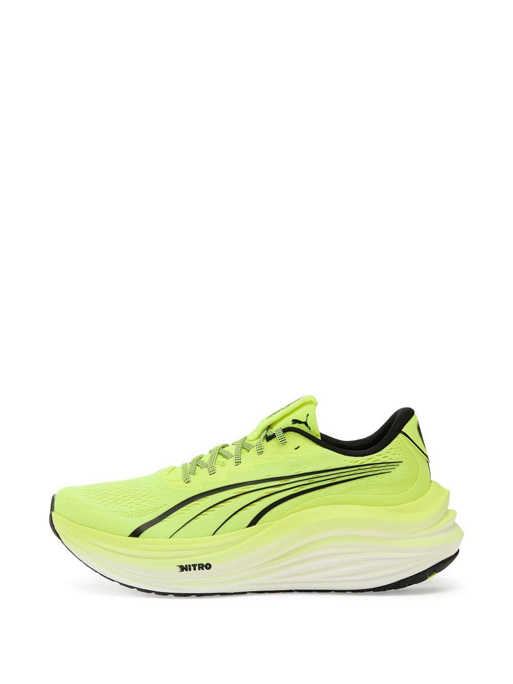 MagMax Nitro sneakers Product Image