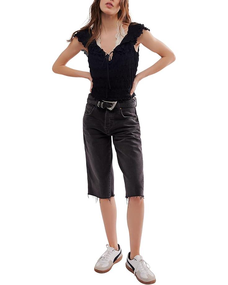 Pucker Up Seamless Tee Product Image