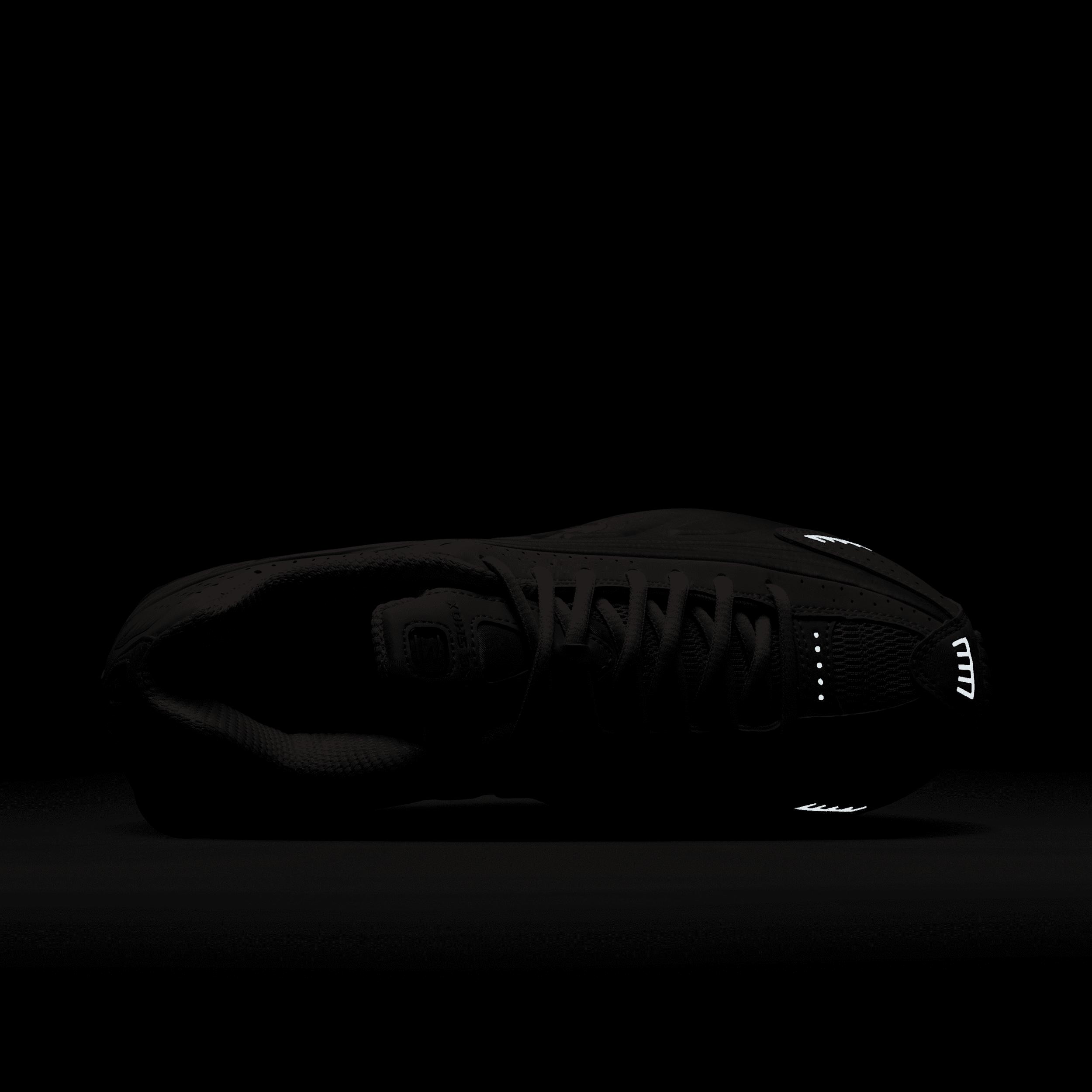 Nike Womens Shox R4 Shoes | AR3565-007 Product Image