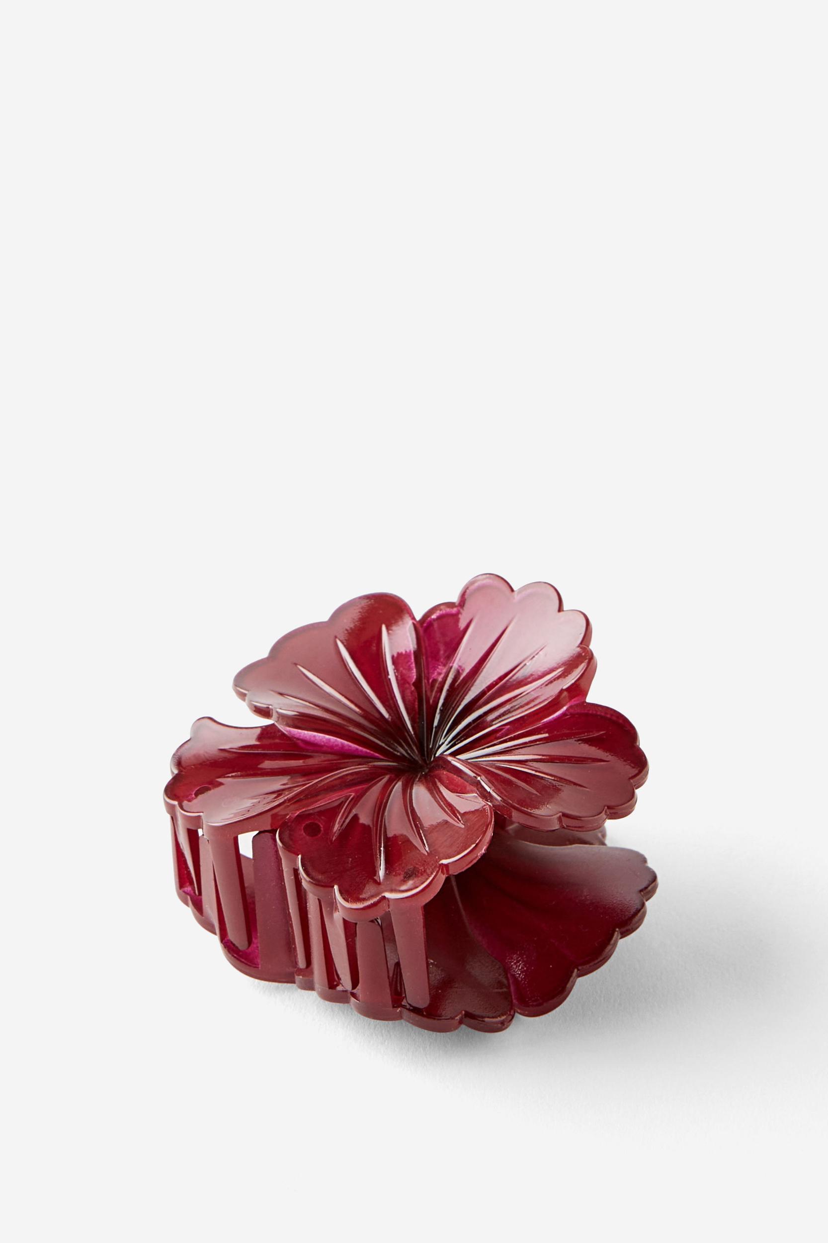 Lily Hair Claw Product Image