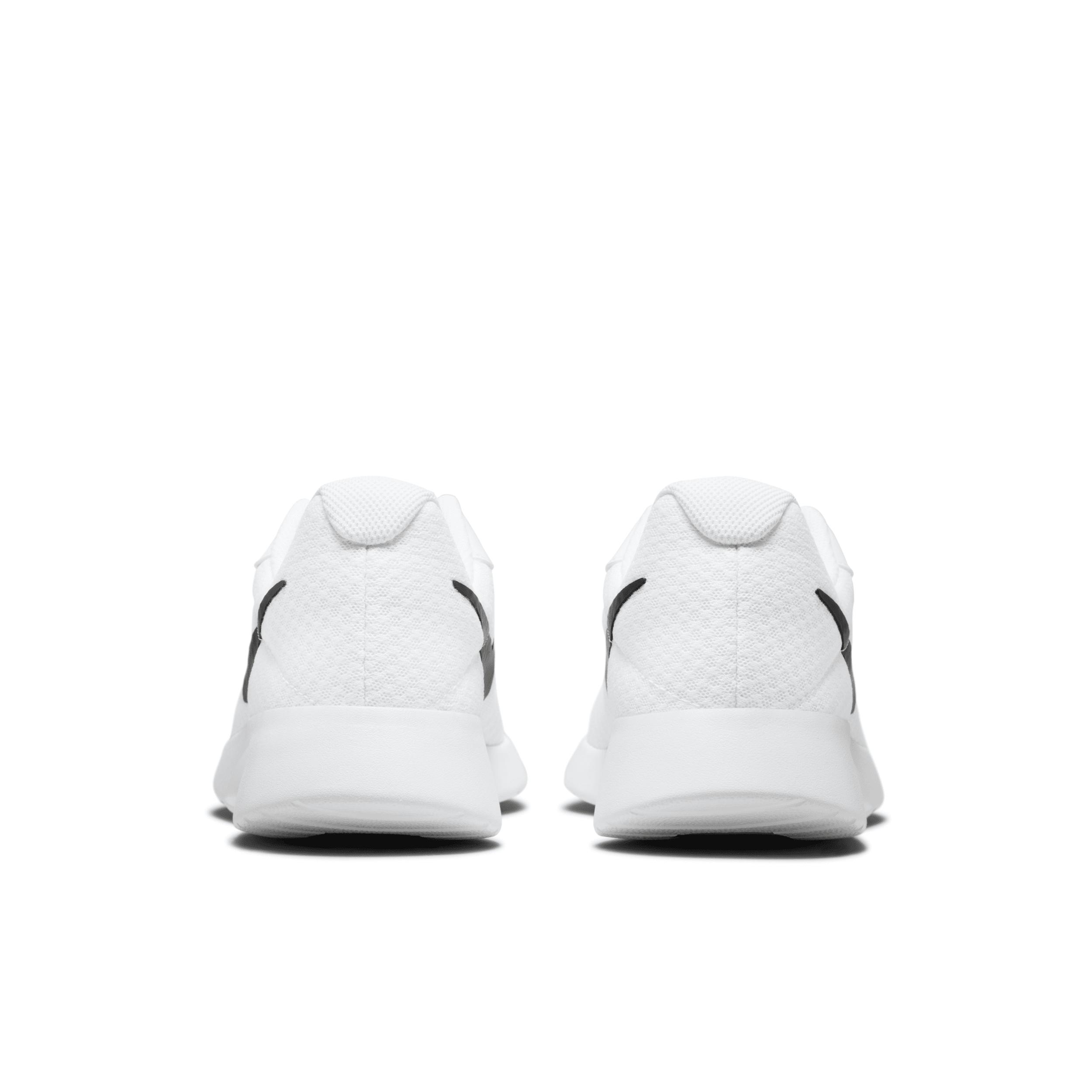 Nike Tanjun Men's Shoes Product Image