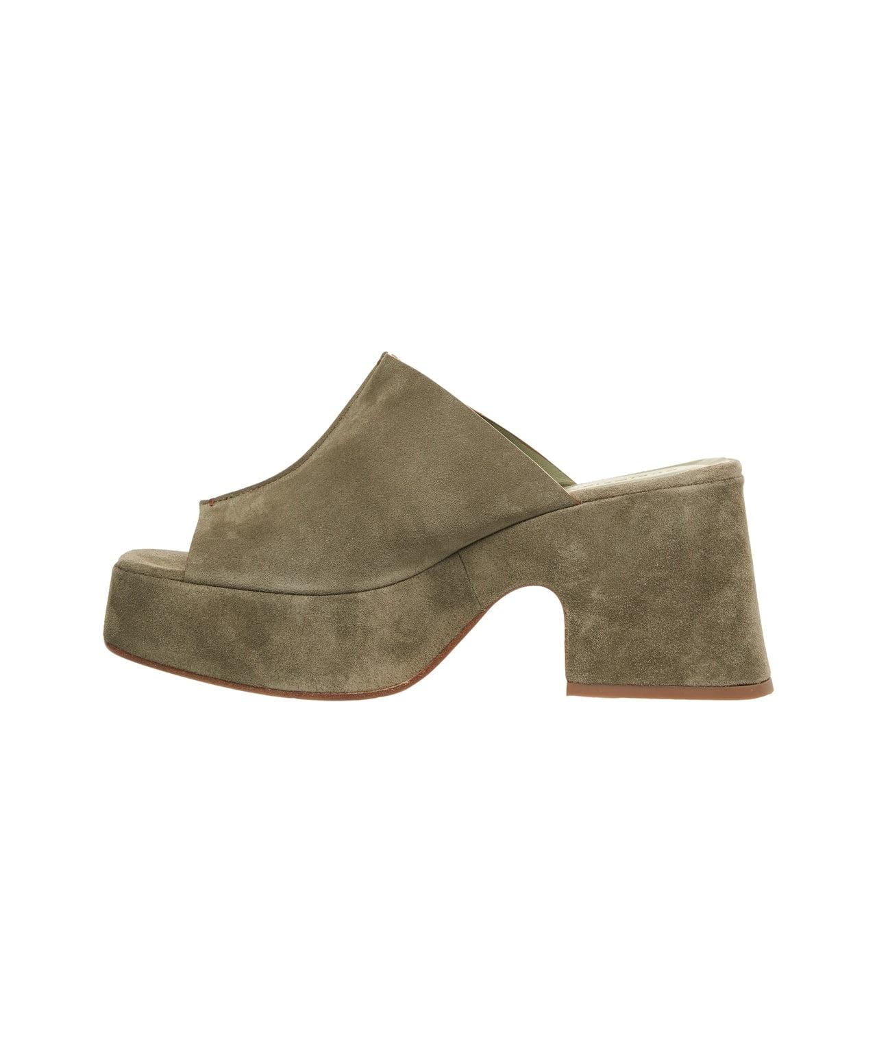 Sabot in suede Product Image