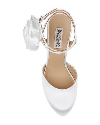 Women's Janessa Platform Pumps Product Image