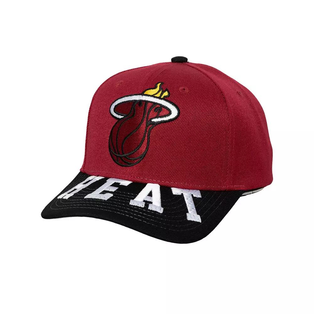 Men's Mitchell & Ness Red/Black Miami Heat Underarch Two-Tone Pro Crown Snapback Hat Product Image