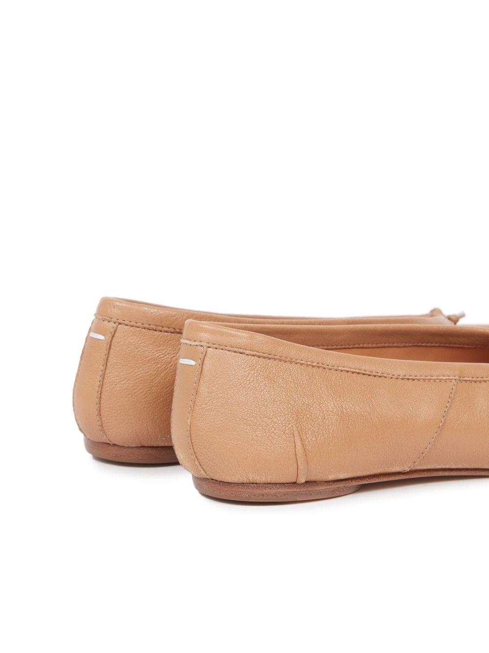 Tabi leather ballerina shoes Product Image