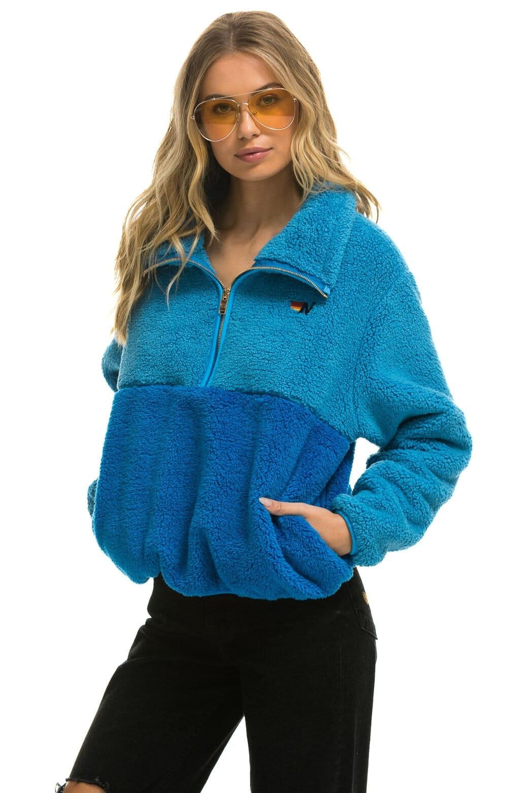 TEDDY APRES HALF ZIP COLOR BLOCK JACKET - OCEAN Female Product Image