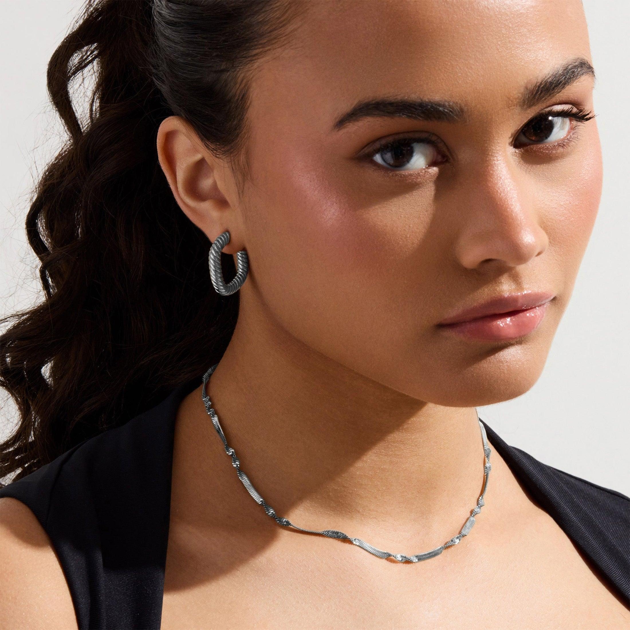 Twisted Luxe Necklace Product Image