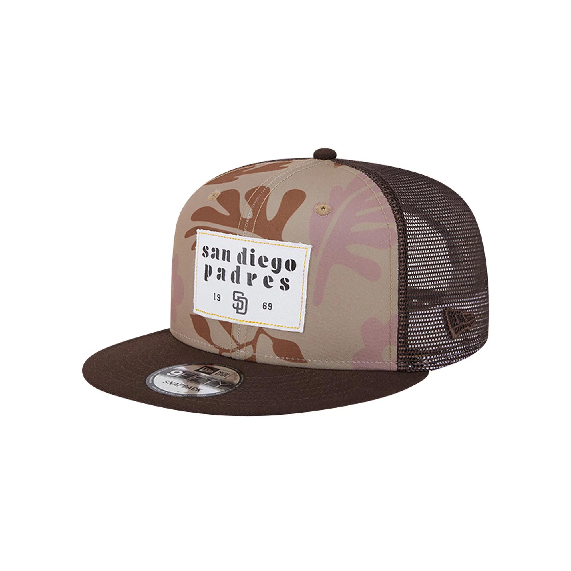 Men's New Era Brown San Diego Padres Bikini Bottom Trucker 9FIFTY Snapback Hat Product Image
