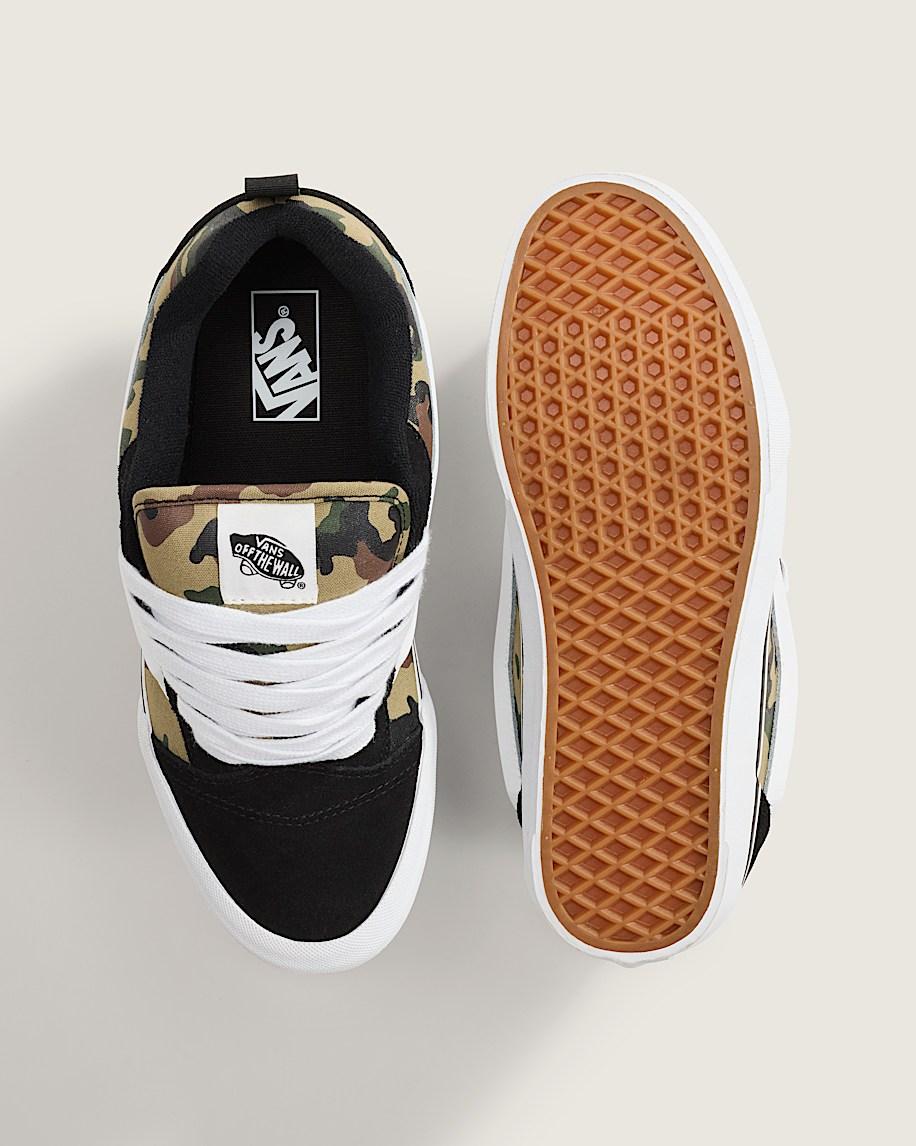 Knu Skool Camo Shoe in Black / Green| Vans US Product Image