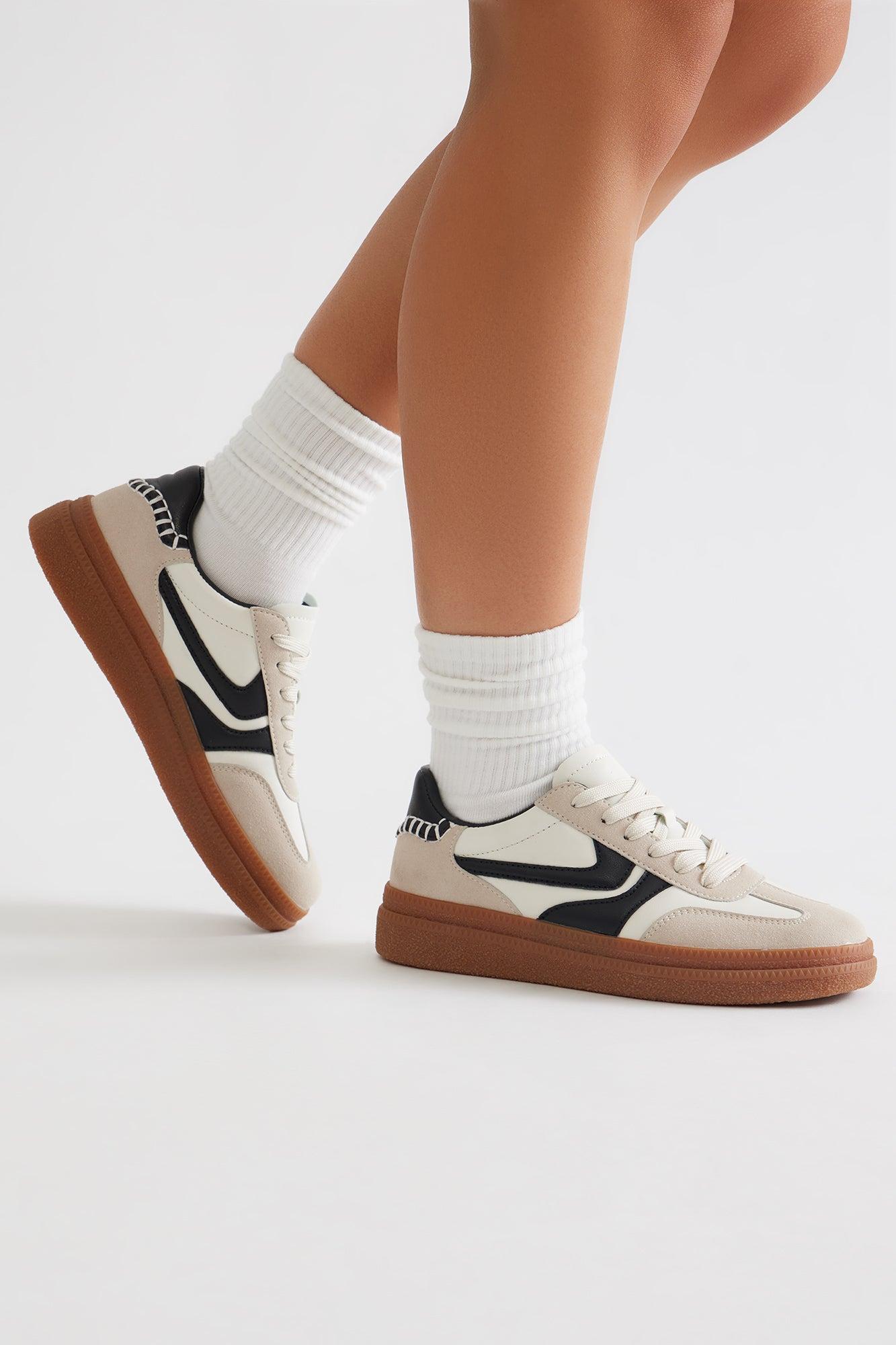 Chapman Lace Up Sneakers - Black Product Image