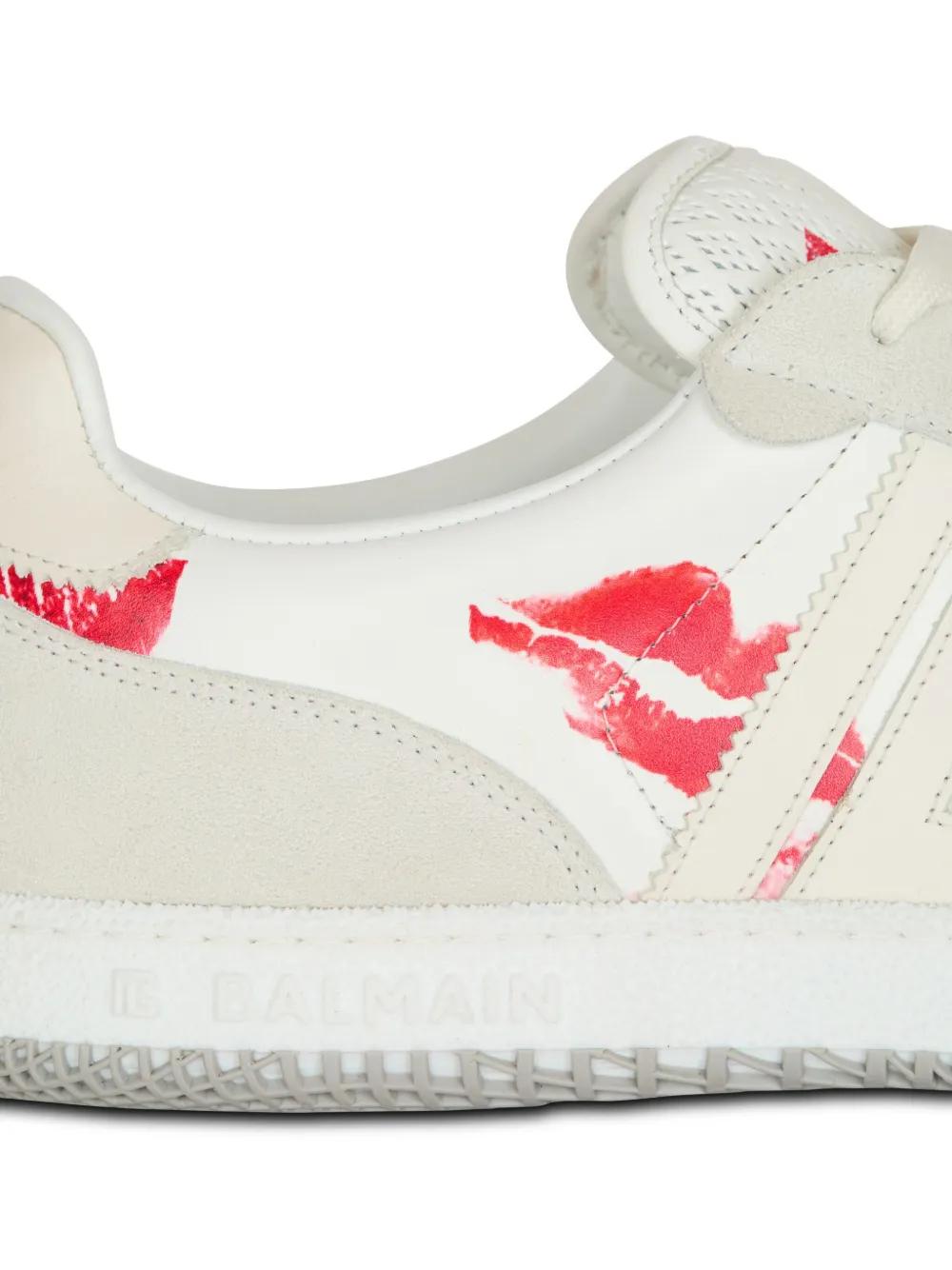 Swan sneakers Product Image