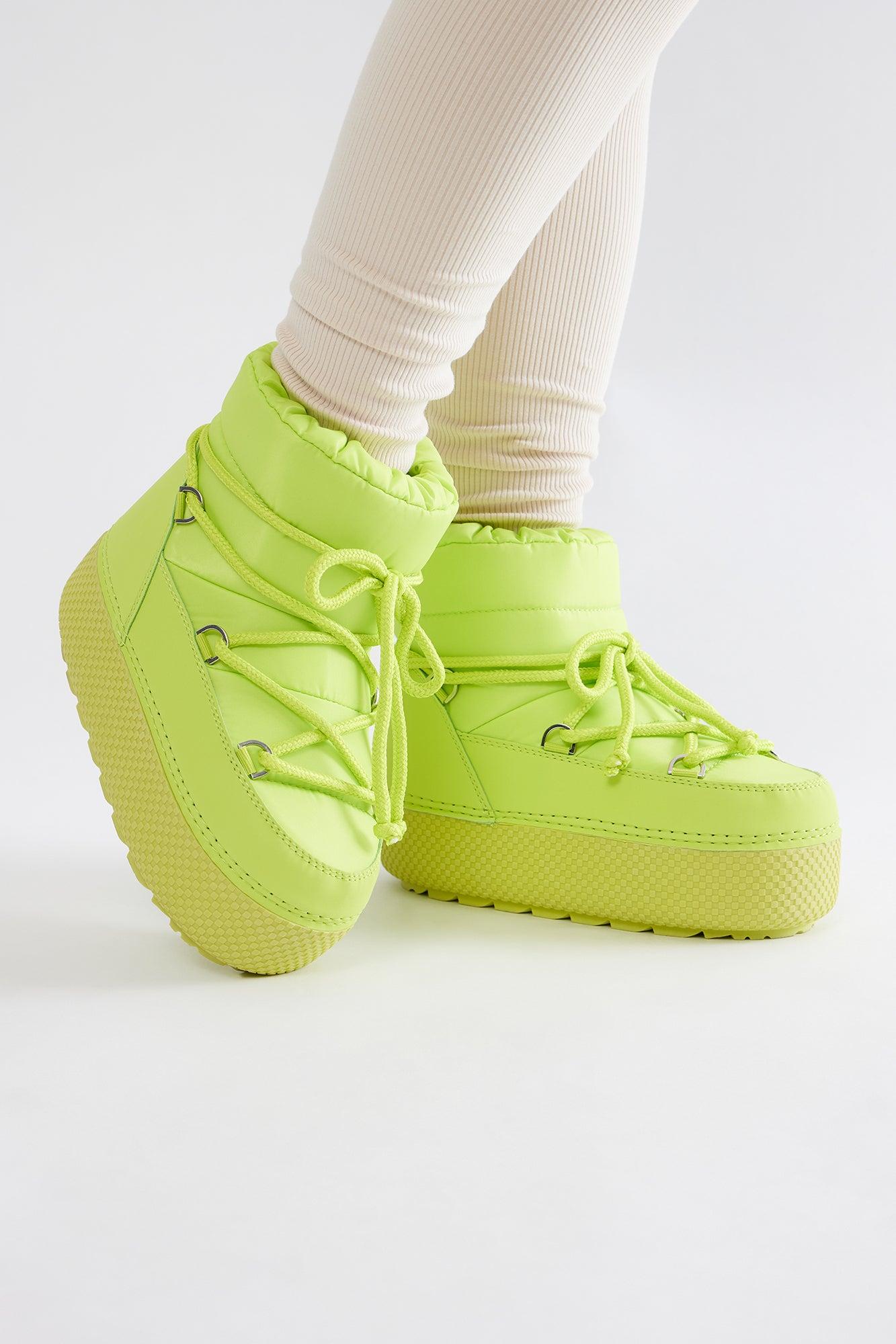 Hit The Snow Platform Booties - Green Product Image
