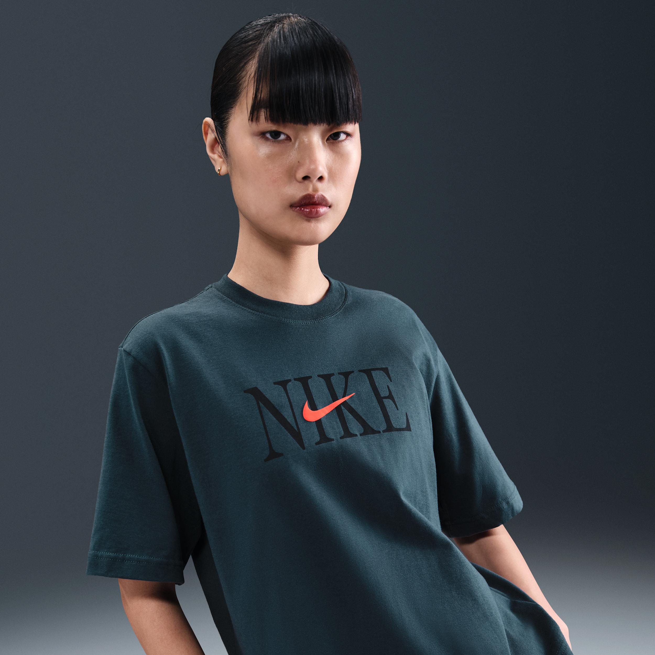 Women's Nike Sportswear Essential Boxy T-Shirt Product Image