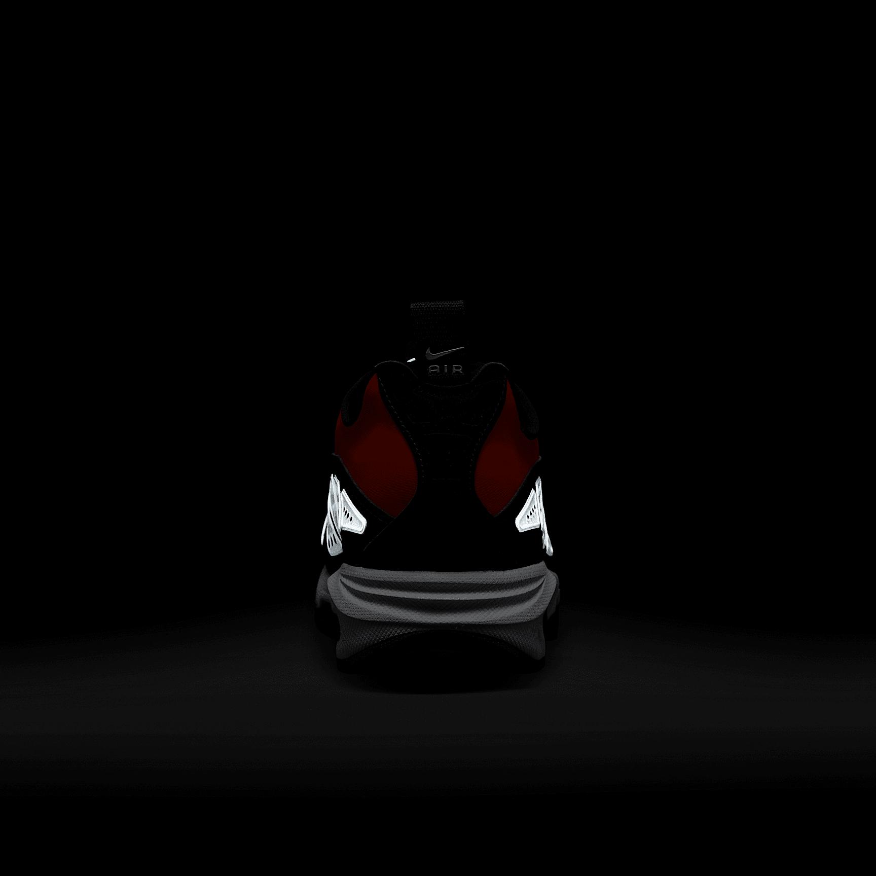 Nike Womens Air Max SNDR Shoes | FZ2068-800 Product Image