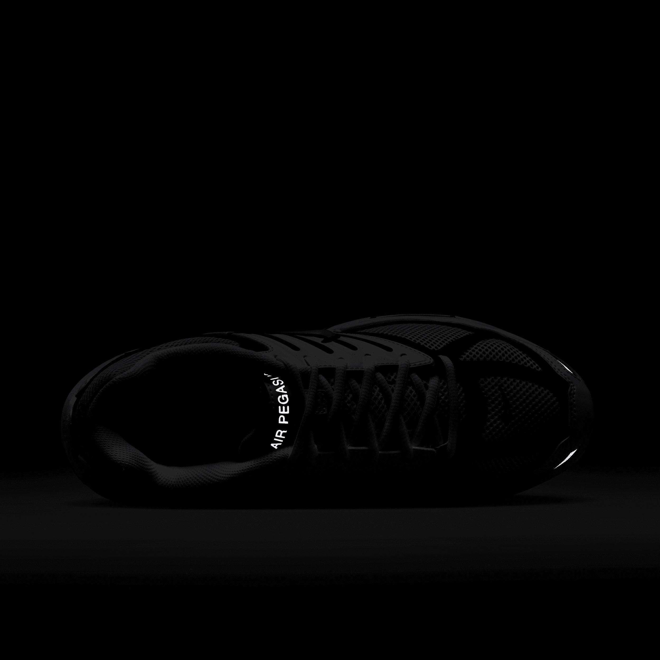 Womens Nike Air Pegasus 2005 Running Shoes Product Image